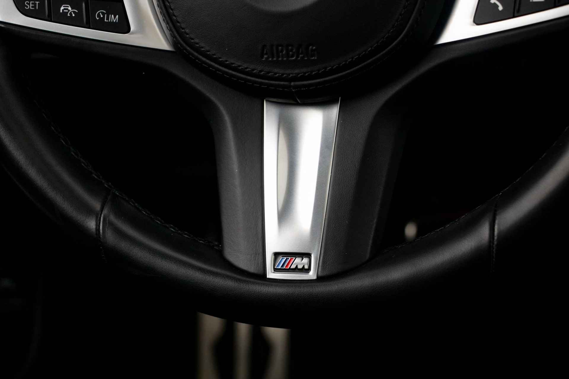 BMW 3 Serie Touring M340d xDrive M-Sport | Panoramadak elektrisch | BMW Laserlicht | Head-Up Display - 13/33