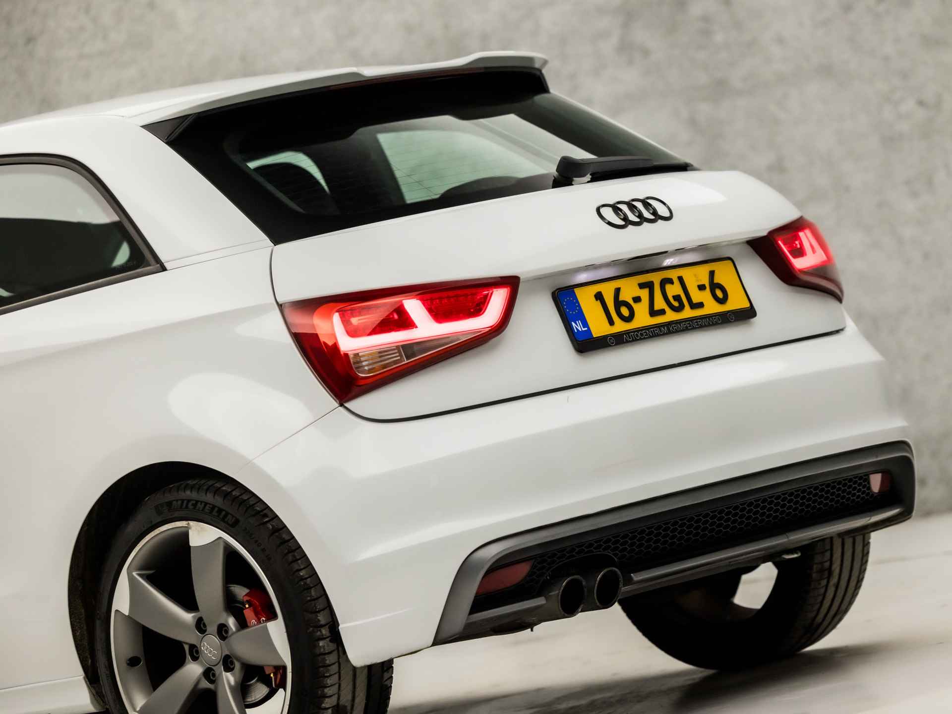 Audi A1 1.4 TFSI S-Line Sport (2X S-LINE, NAVIGATIE, CLIMATE, XENON, LEDER, SPORTSTOELEN, CRUISE, LM VELGEN, NIEUWE APK, NIEUWSTAAT) - 13/36