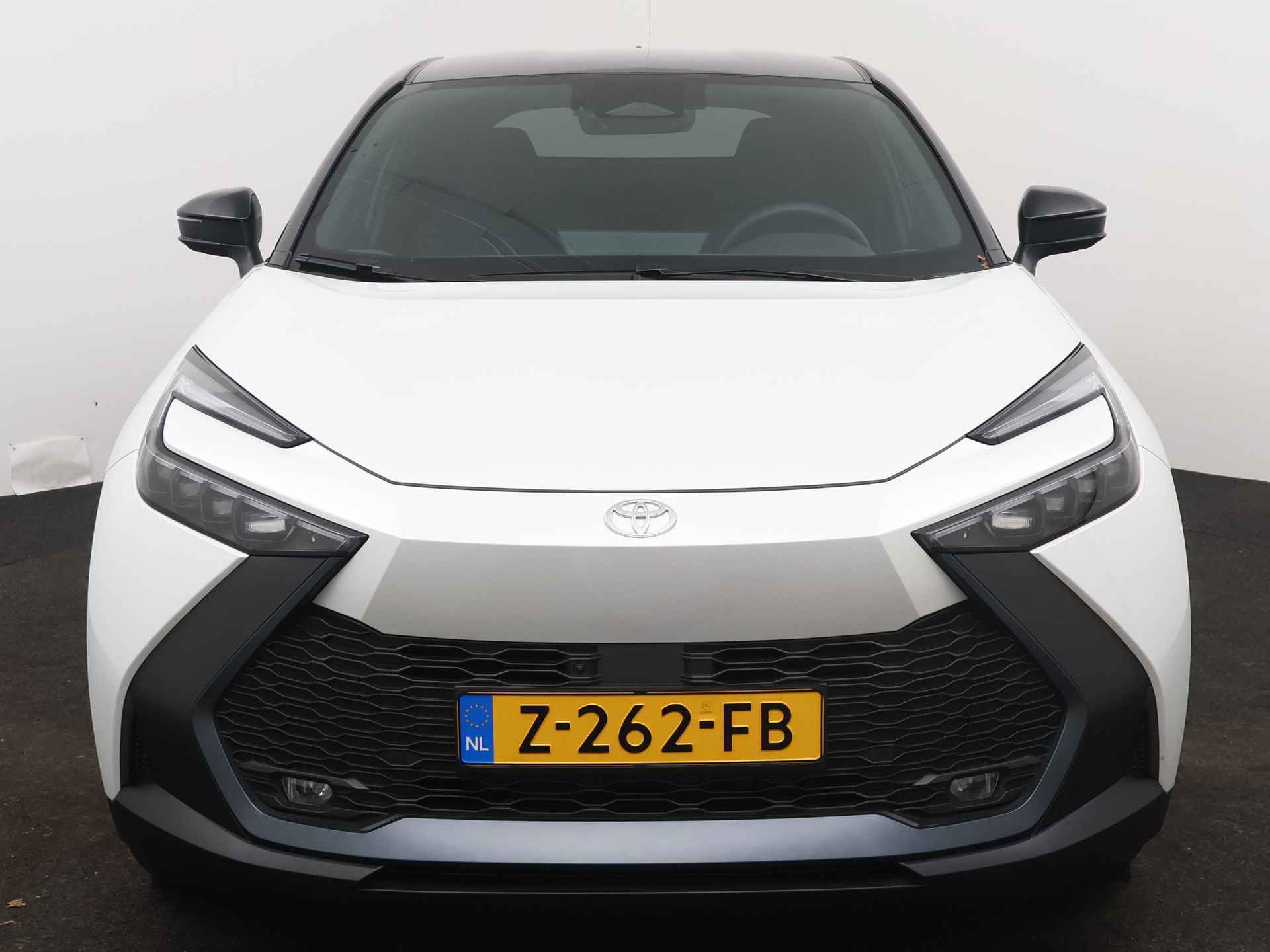 Toyota C-HR 1.8 Hybrid 140 First Edition | 360° Camera | Parkeersensoren | Navigatie | Elektrisch bedienbare achterklep | - 28/45