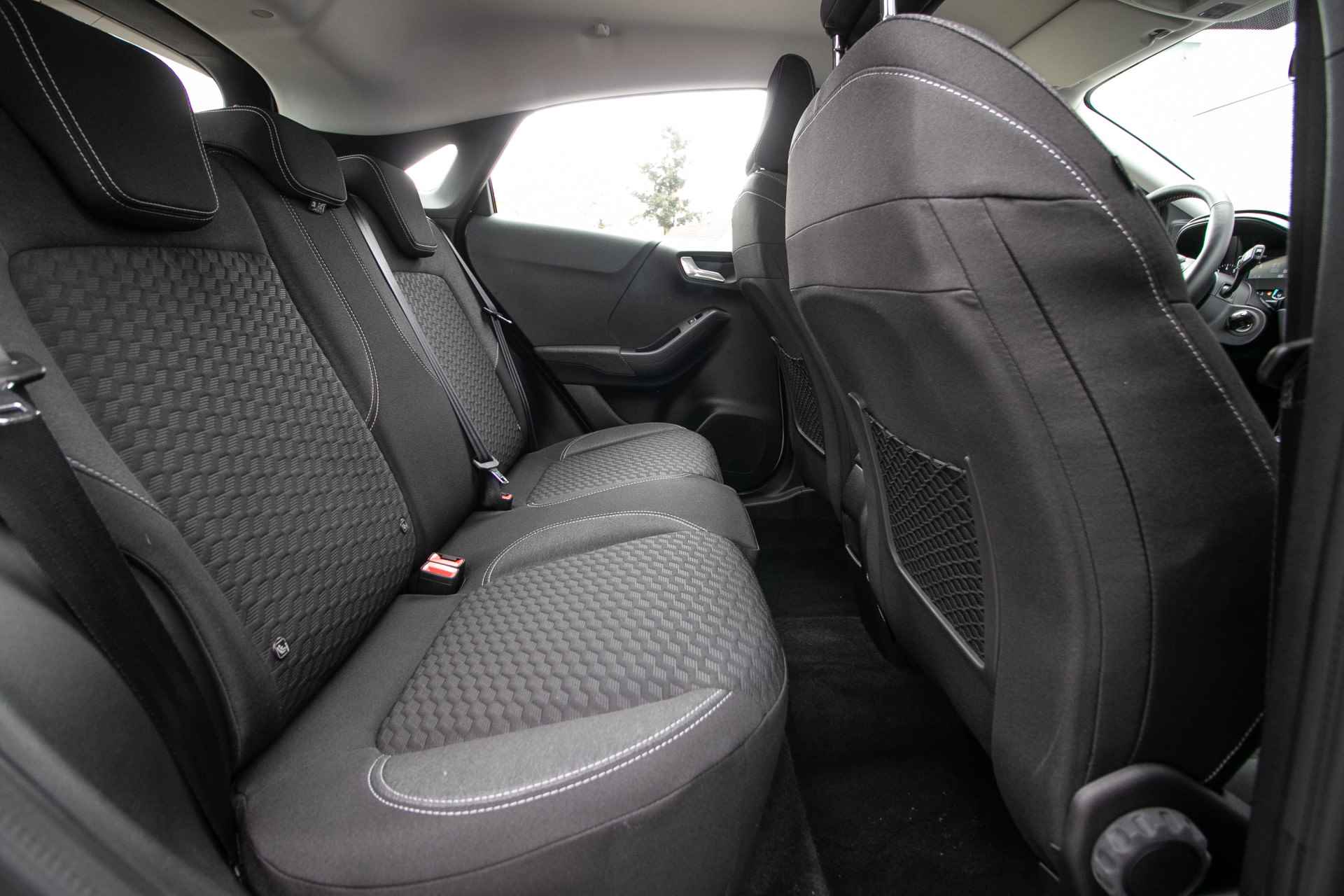Ford Puma 1.0 EcoBoost Hybrid Titanium - All-in rijklrprs | navi | verw stuurwiel | carplay/android - 7/39