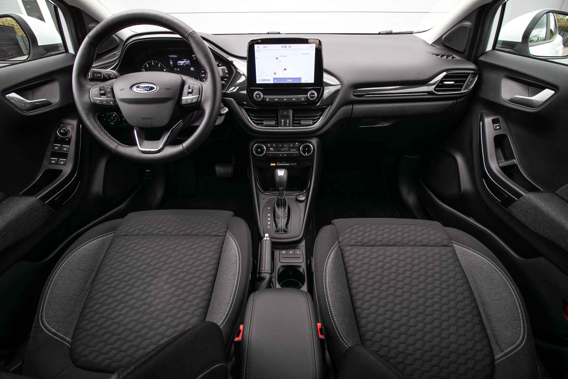 Ford Puma 1.0 EcoBoost Hybrid Titanium - All-in rijklrprs | navi | verw stuurwiel | carplay/android - 10/39
