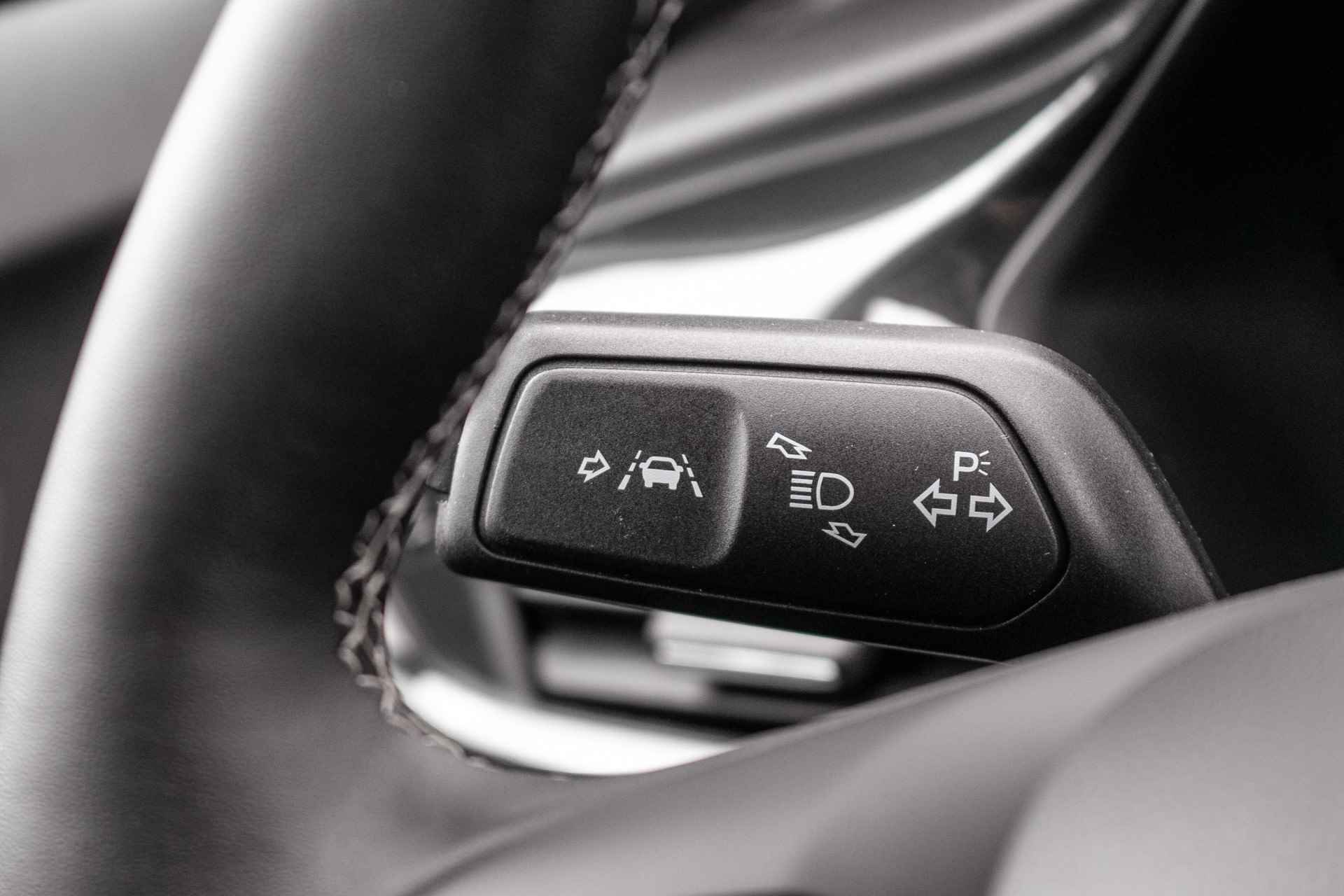 Ford Puma 1.0 EcoBoost Hybrid Titanium - All-in rijklrprs | navi | verw stuurwiel | carplay/android - 33/39