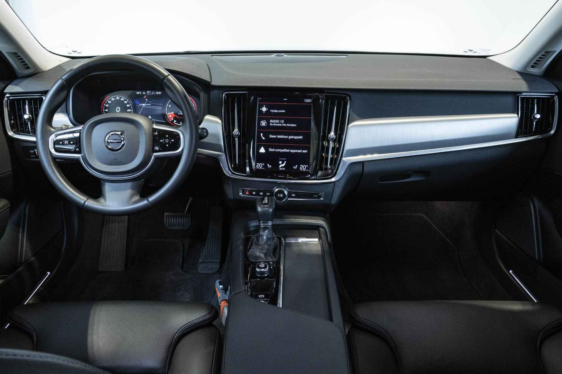 Volvo V90 T5 Automaat Momentum | Lederen bekleding | Stoelverwarming | Parkeercamera | Parkeersensoren voor + achter | Apple carplay/ Android auto | elektrisch bedienbare achterklep | BLIS | - 22/40