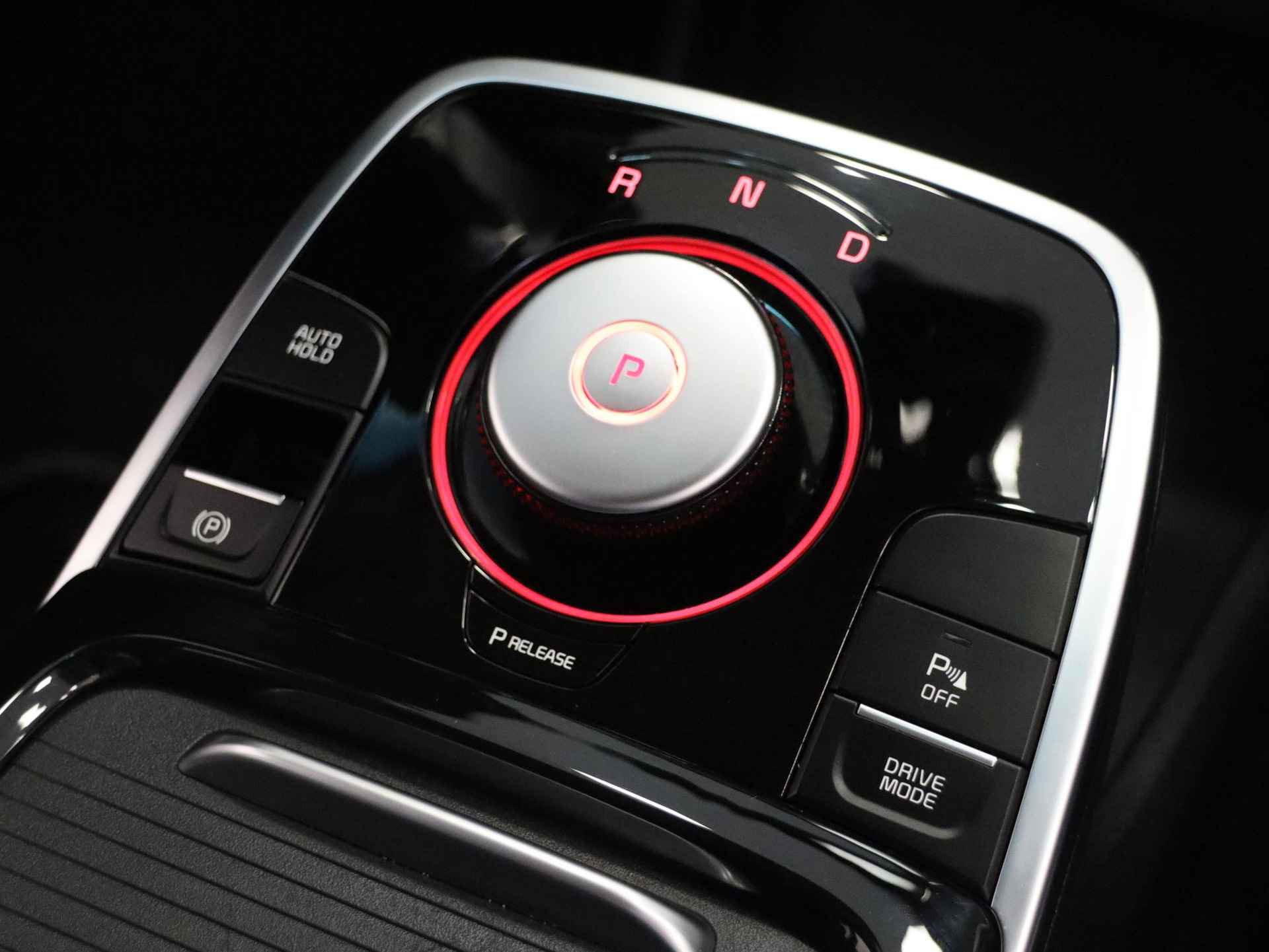 Kia e-Niro DynamicLine 64 kWh | BTW AUTO | Trekhaak | 3-fase laden | Navigatie | Camera | Adaptieve cruise control | Android / Apple CarPlay | - 24/39