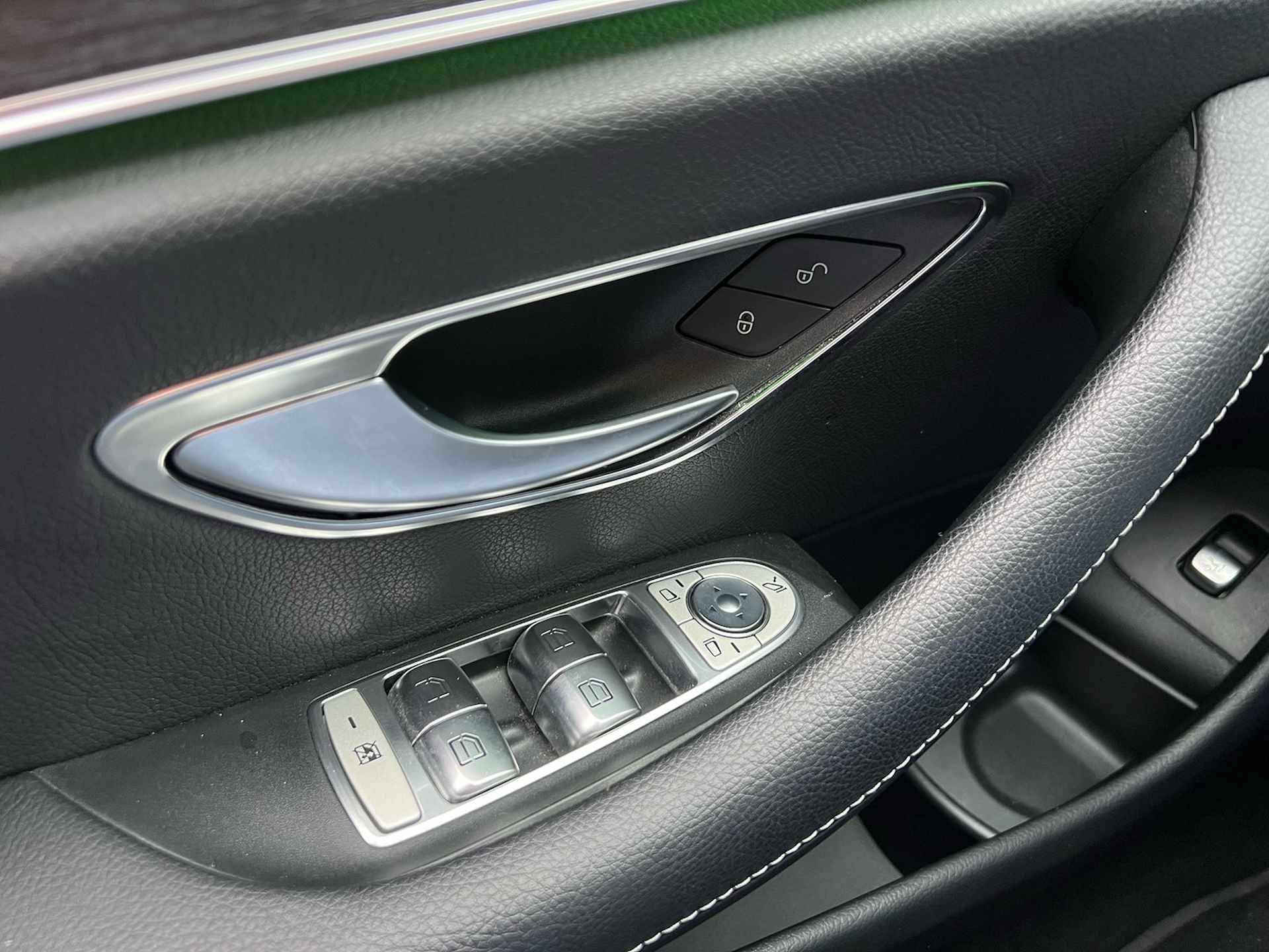 Mercedes-Benz E-Klasse 250 T Avantgarde | Panodak | 19 Inch | Stoelverwarming | - 15/39