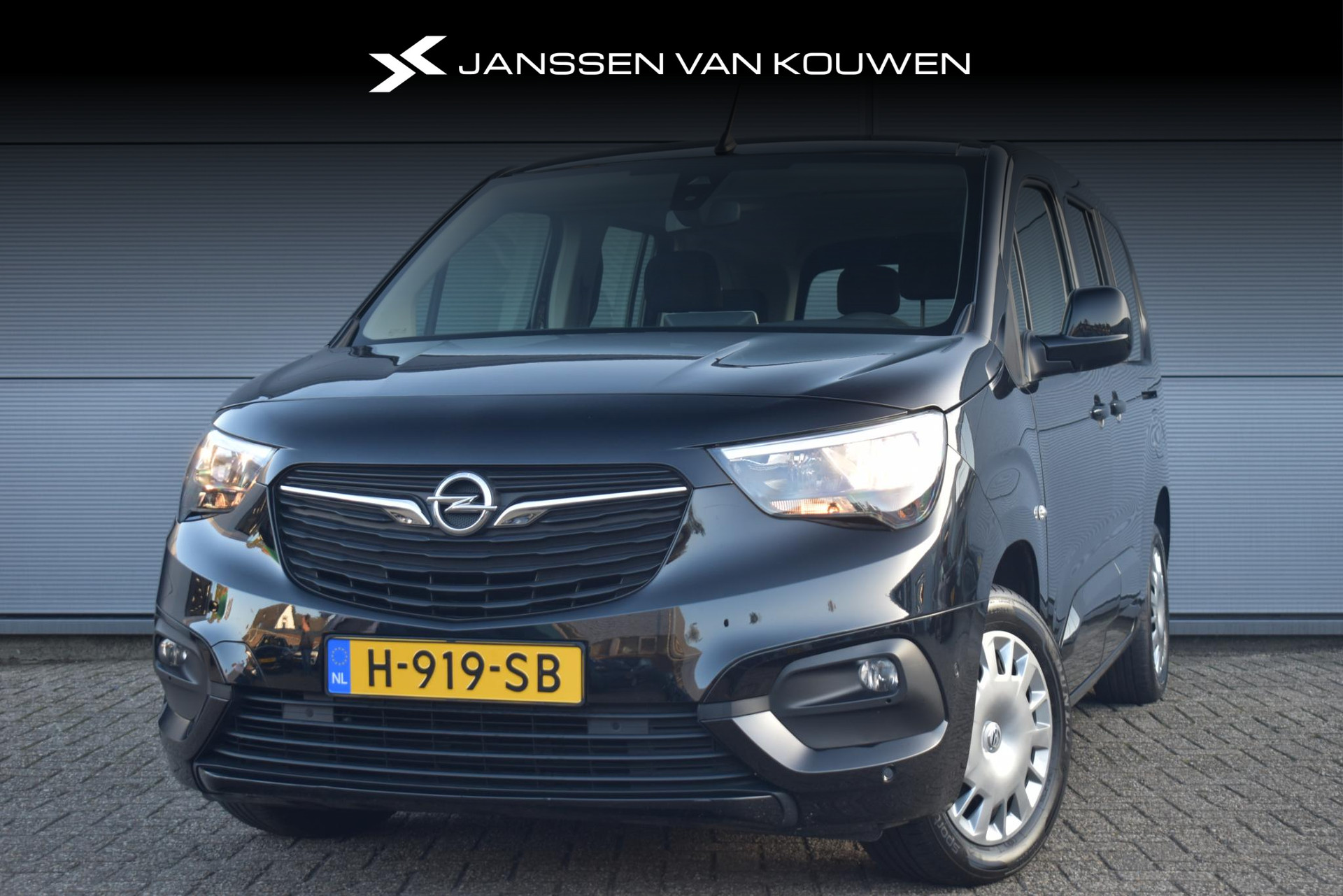 Opel Combo Tour 1.2 Turbo L2H1 Edition