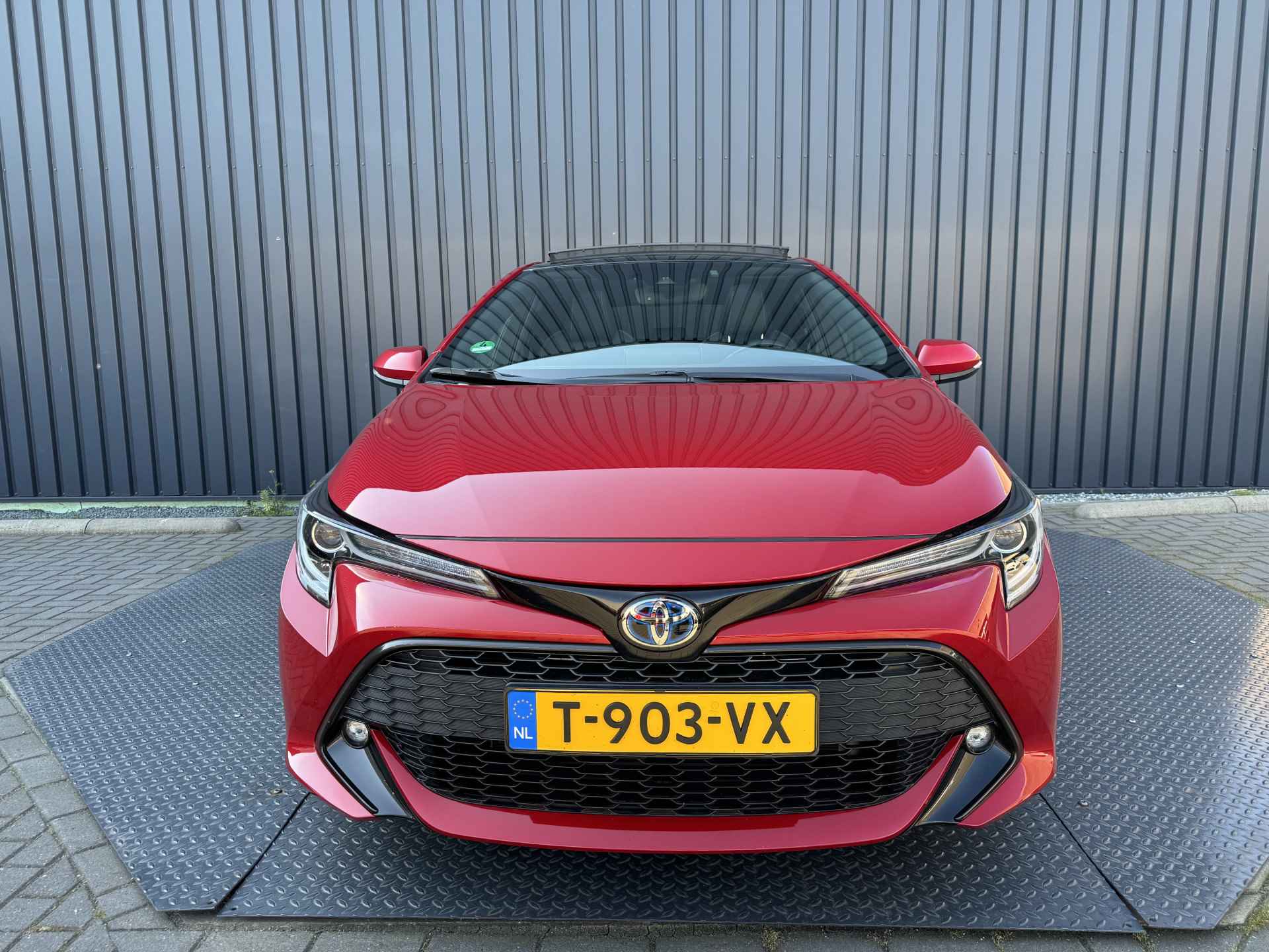 Toyota Corolla 1.8 Hybrid Dynamic | Schuif-kanteldak | NIEUWSTAAR | Rijklaar!! - 7/34