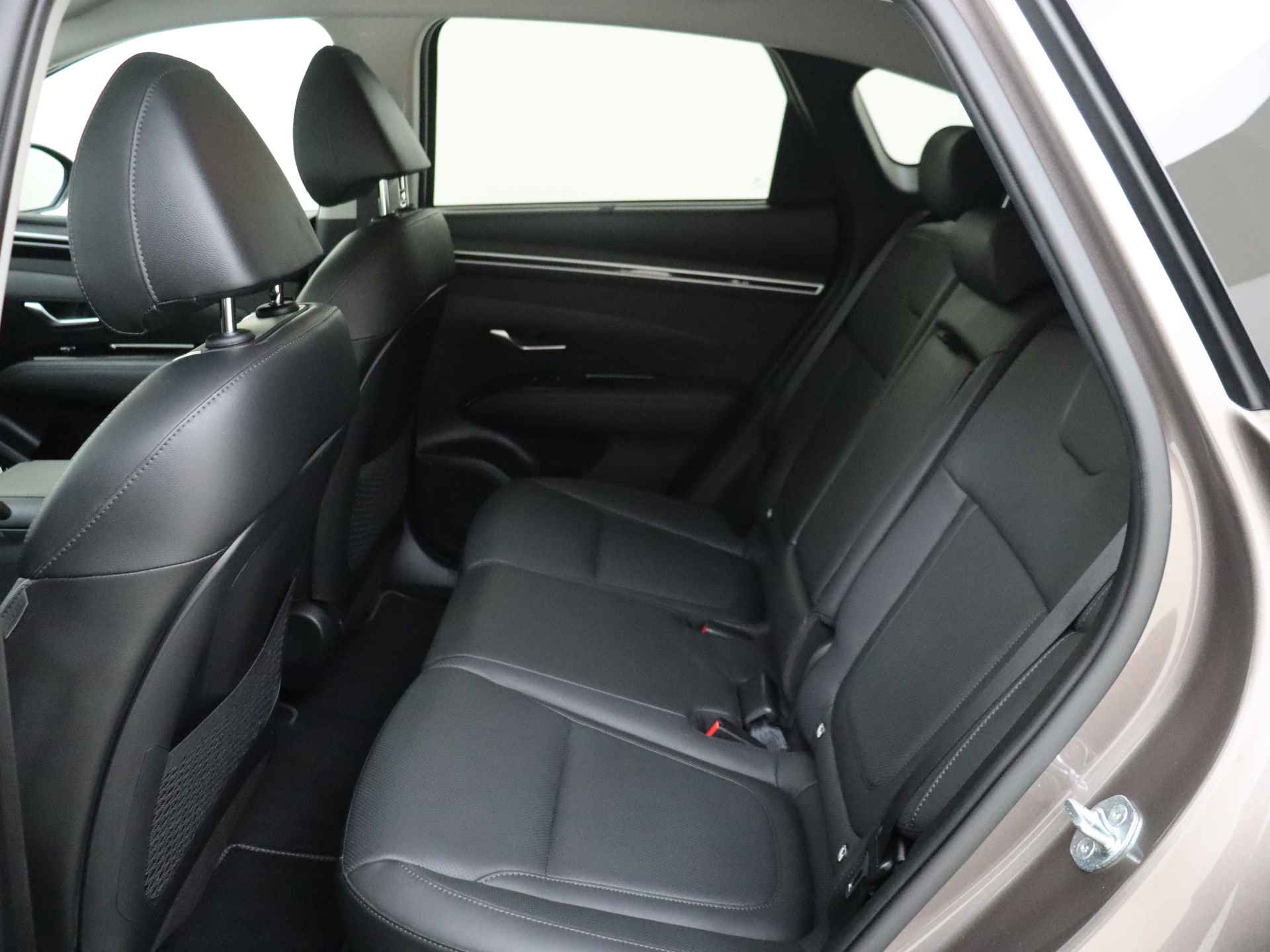 Hyundai Tucson 1.6 T-GDI PHEV Premium Automaat | Leder | Navigatie | 19 inch Lichtmetalen velgen - 12/38