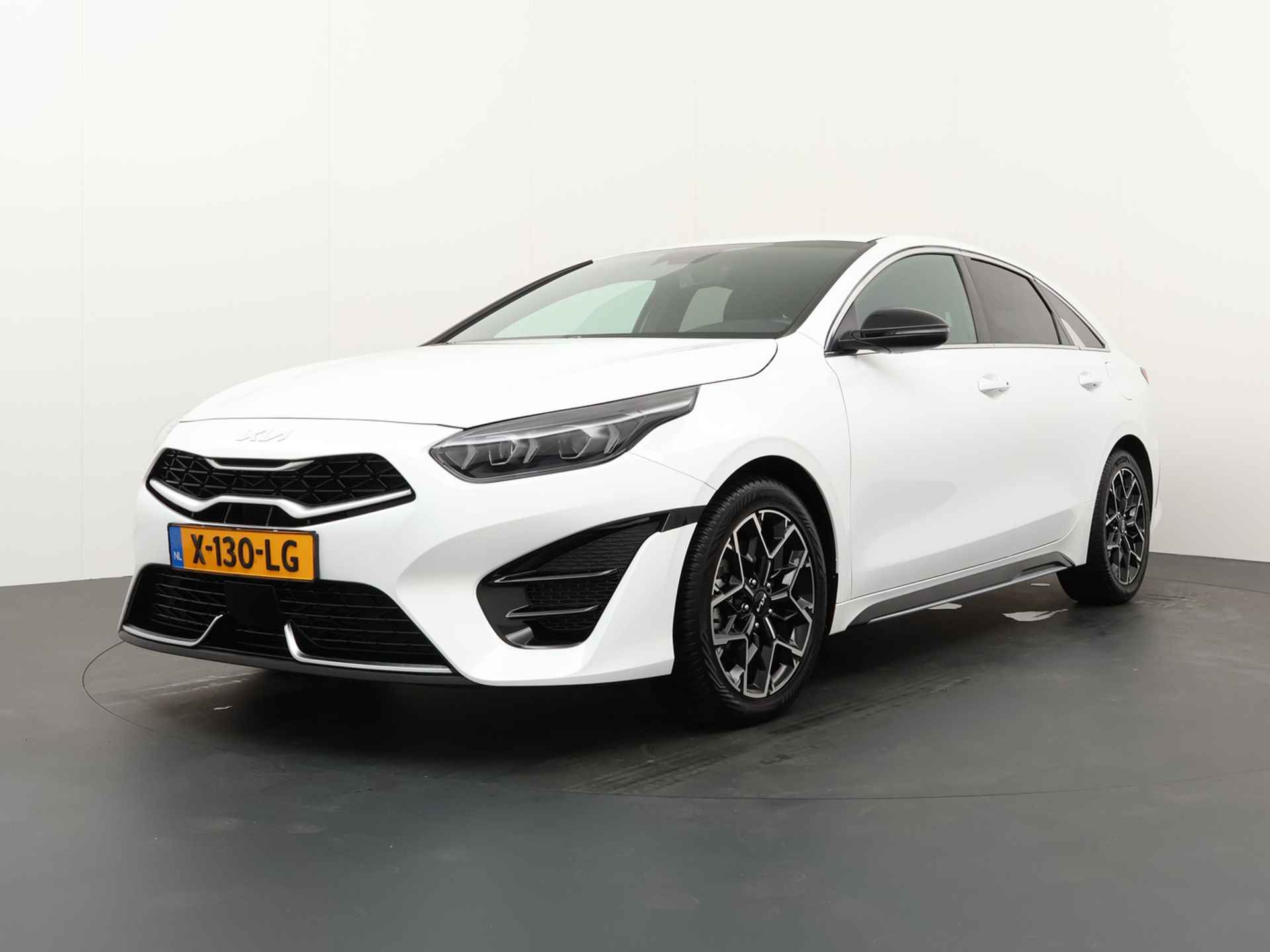 Kia ProCeed 1.5 T-GDi GT-Line LED Koplampen - Adaptief Cruise Control - Navigatie- Climate Control - Apple/Android Carplay - - Fabrieksgarantie tot 14-12-2030 - 3/48