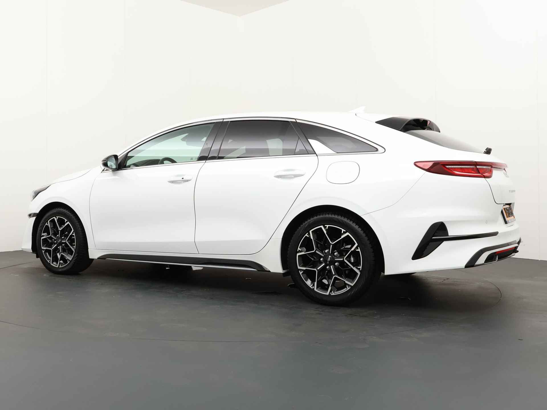 Kia ProCeed 1.5 T-GDi GT-Line LED Koplampen - Adaptief Cruise Control - Navigatie- Climate Control - Apple/Android Carplay - - Fabrieksgarantie tot 14-12-2030 - 5/48