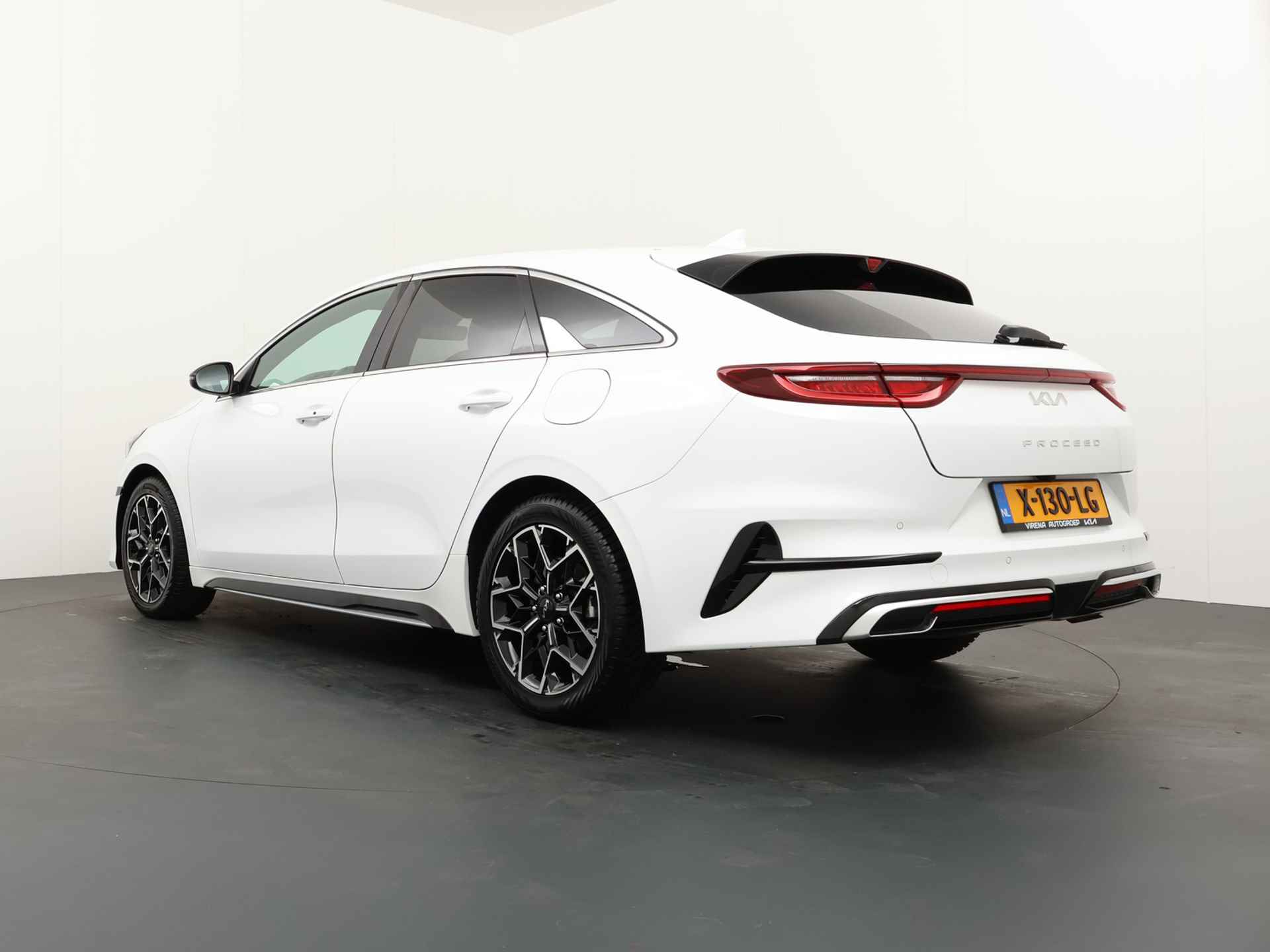 Kia ProCeed 1.5 T-GDi GT-Line LED Koplampen - Adaptief Cruise Control - Navigatie- Climate Control - Apple/Android Carplay - - Fabrieksgarantie tot 14-12-2030 - 6/48