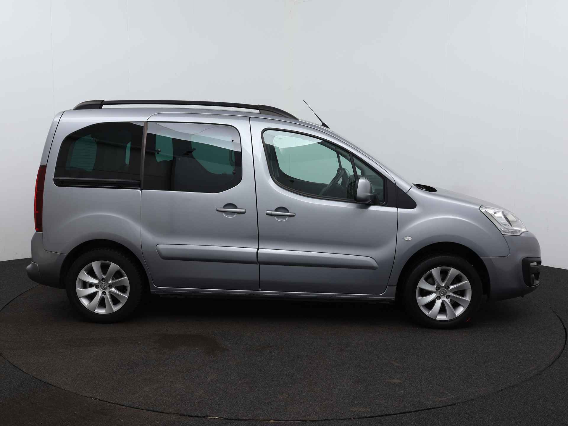 Citroën Berlingo 1.2 Turbo 110pk XTR | Rijklaar | Trekhaak | Parkeersensoren | Navigatie | - 4/23