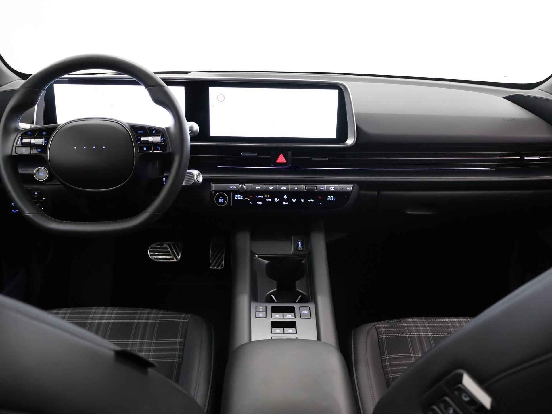 Hyundai IONIQ 6 First Edition AWD 77 kWh | Panoramadak | Bose Sound | Navigatie | Parkeercamera | Climate Control | - 9/50
