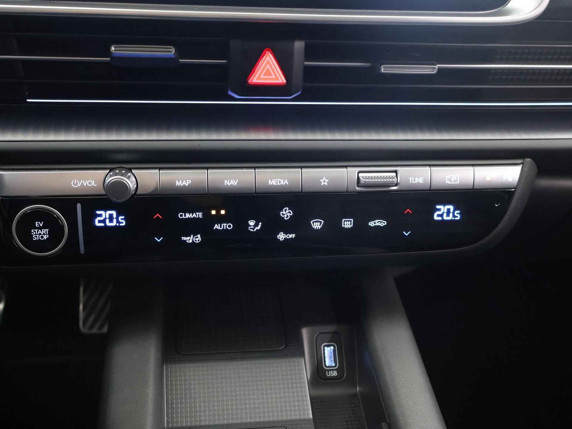 Hyundai IONIQ 6 First Edition AWD 77 kWh | Panoramadak | Bose Sound | Navigatie | Parkeercamera | Climate Control | - 29/50