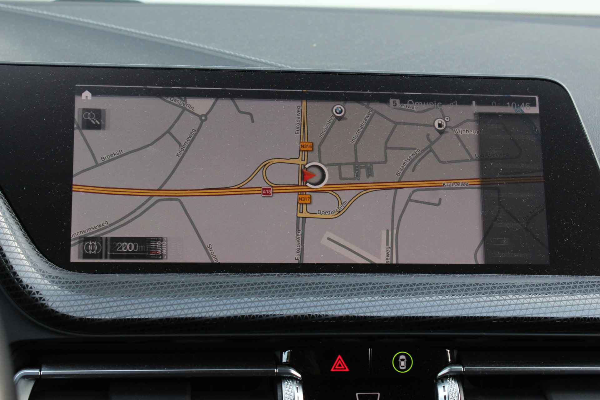 BMW 1-serie 120i Executive Automaat / Sportstoelen / Adaptieve LED / M Sportonderstel / Live Cockpit Professional - 25/30