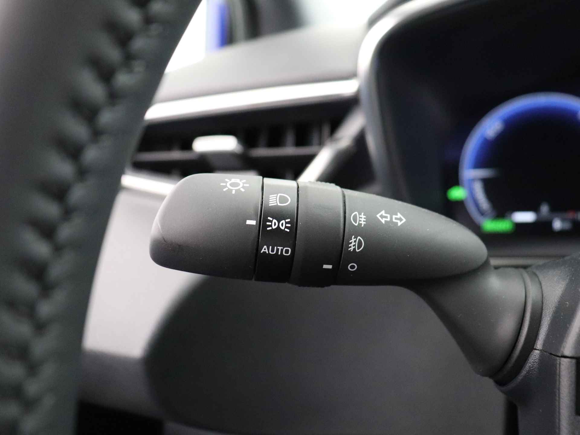Toyota Corolla Touring Sports 1.8 Hybrid First Edition | Apple Carplay | Android Auto | Parkeersensoren | Half leder | - 16/44