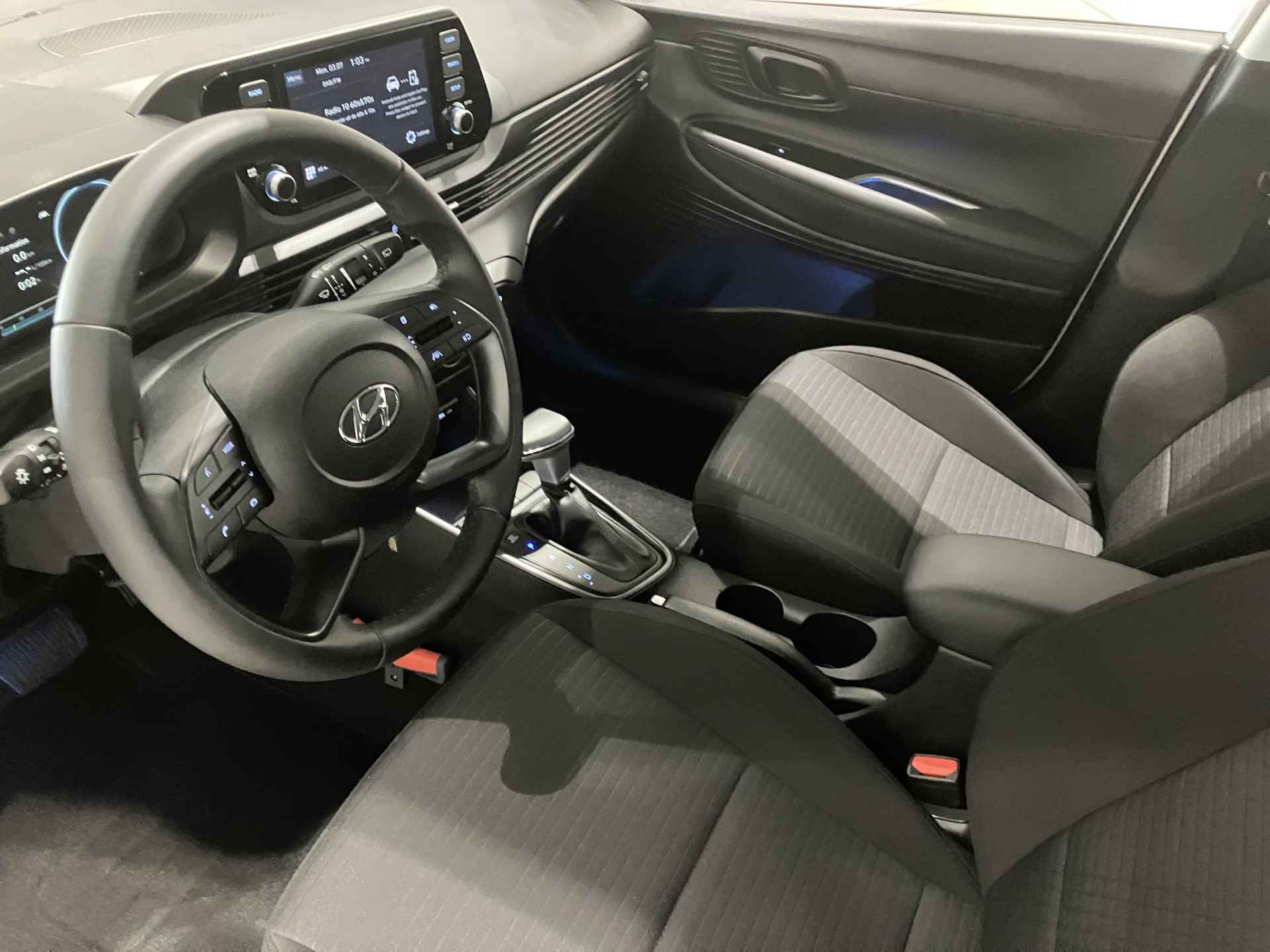 Hyundai i20 1.0 T-GDI Comfort Automaat AUTOMAAT 7DCT | ANDROID / APPLE NAVIGATIE | PARKEERCAMERA + SENSOREN ACHTER - 7/33