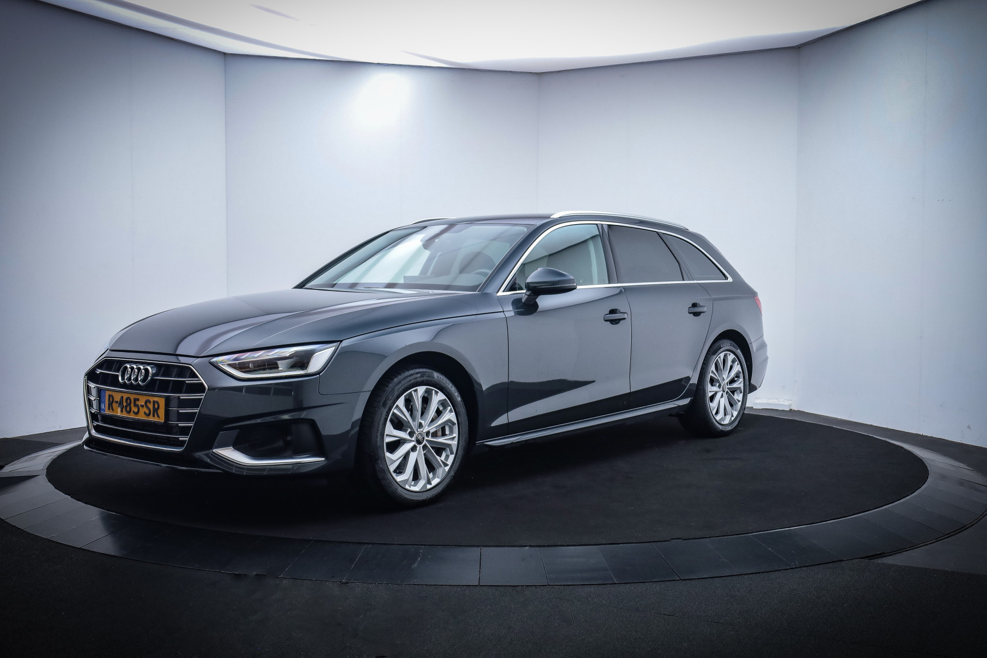 Audi A4 Avant 40(2.0)TFSI 204Pk S-Tr. ADV. EDITION MATRIX LED/VIRTUAL/CARPLAY/DAB+/CLIMA/CRUISE/ELEK KLEP/PDC V+A/LMV