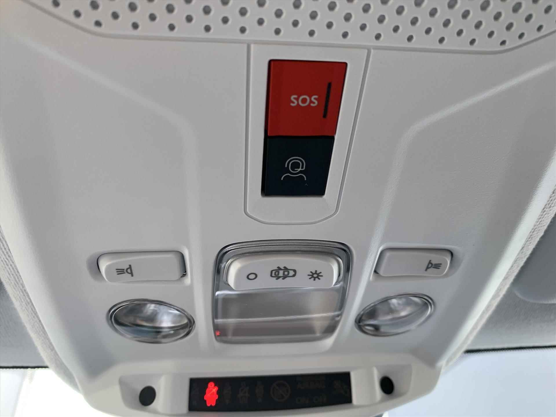 PEUGEOT e-208 EV 50kWh 136pk Style | Navigatie | Airco | Cruise controle | Apple Carplay&Android auto | Parkeersensoren achter | - 14/47