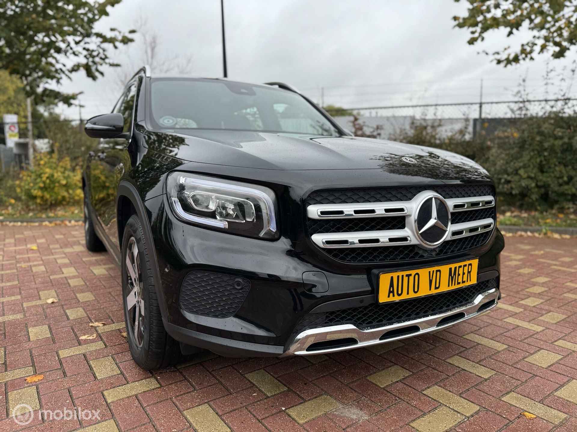 Mercedes GLB 200 / Navigatie / Half leder / Luxe - 17/37