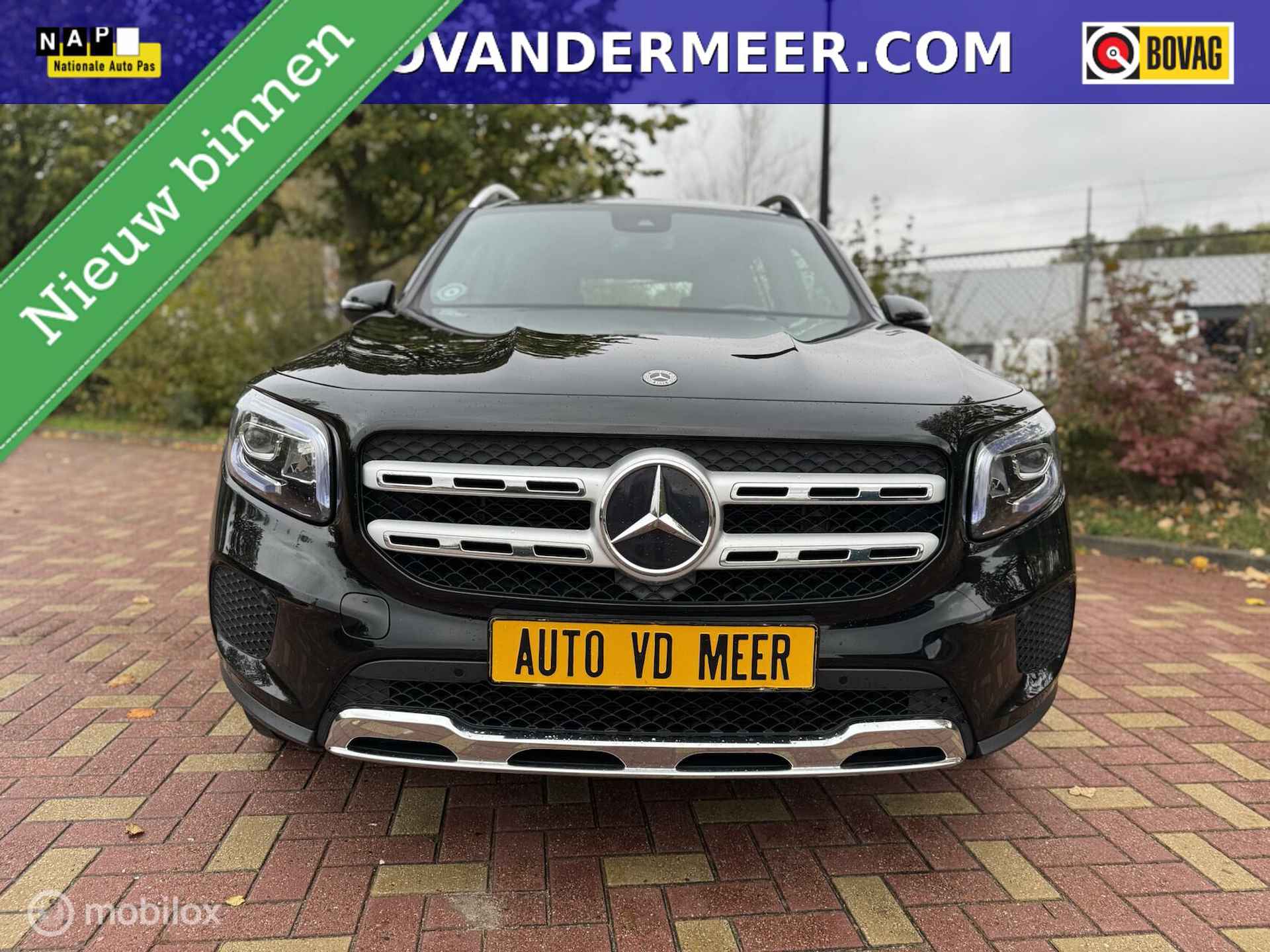 Mercedes GLB 200 / Navigatie / Half leder / Luxe - 4/37