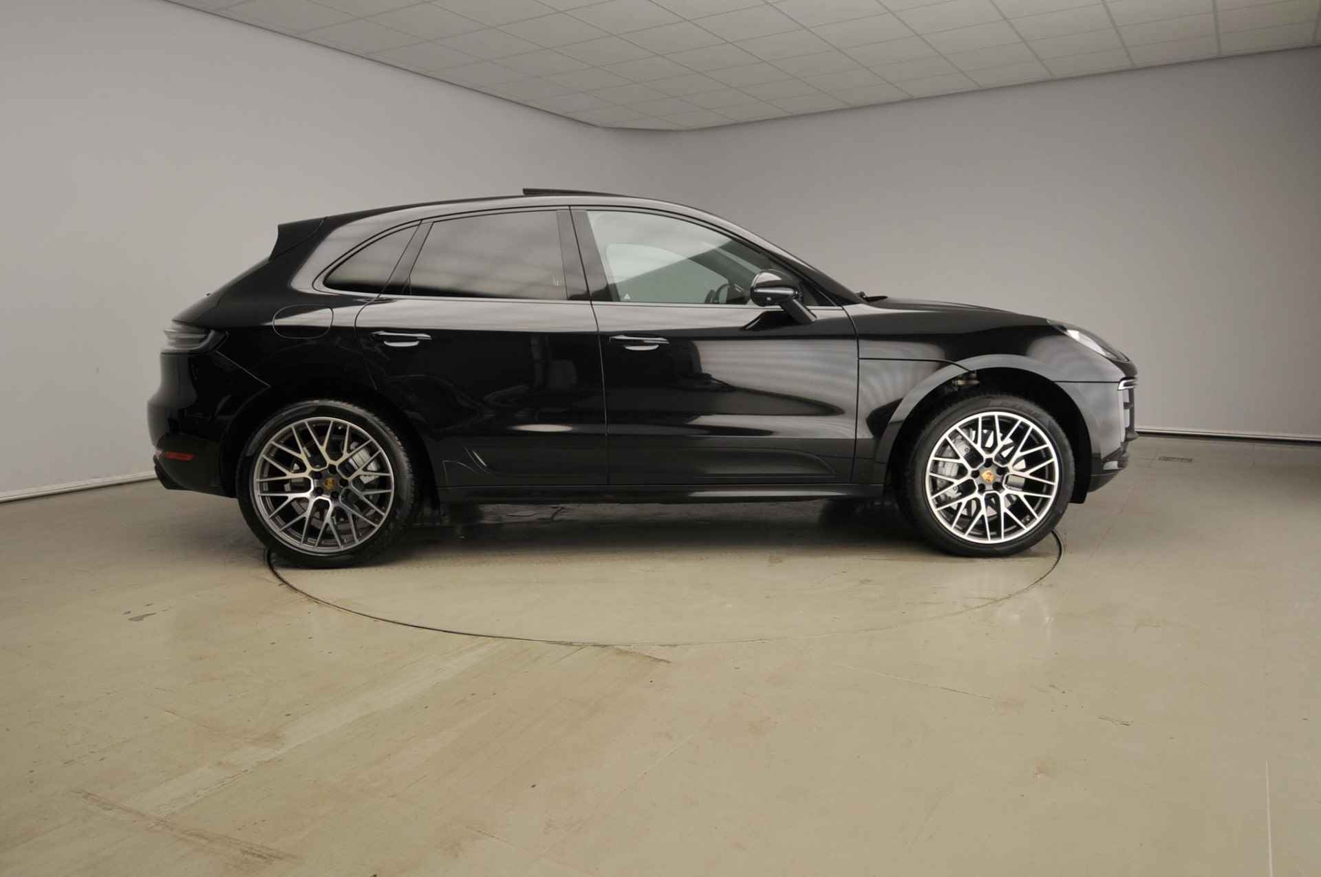 Porsche Macan 2.9 Turbo Pano | 21" RS Spyder | Trekhaak elek. | Luchtvering - 4/42