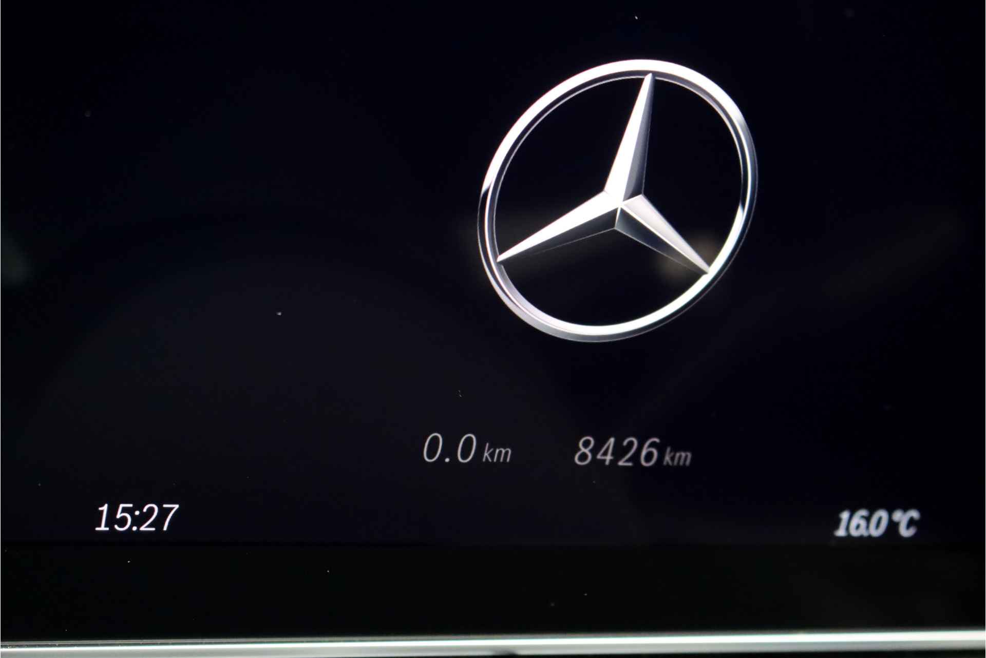 Mercedes-Benz C-Klasse 200 AMG Line Aut9, Panoramadak, Keyless Go, Advanced Sound System, Camera, Nightpakket, Spoorassistent, Sfeerverlichting, Stoelverwarming, Cruise Control, Etc. - 27/40