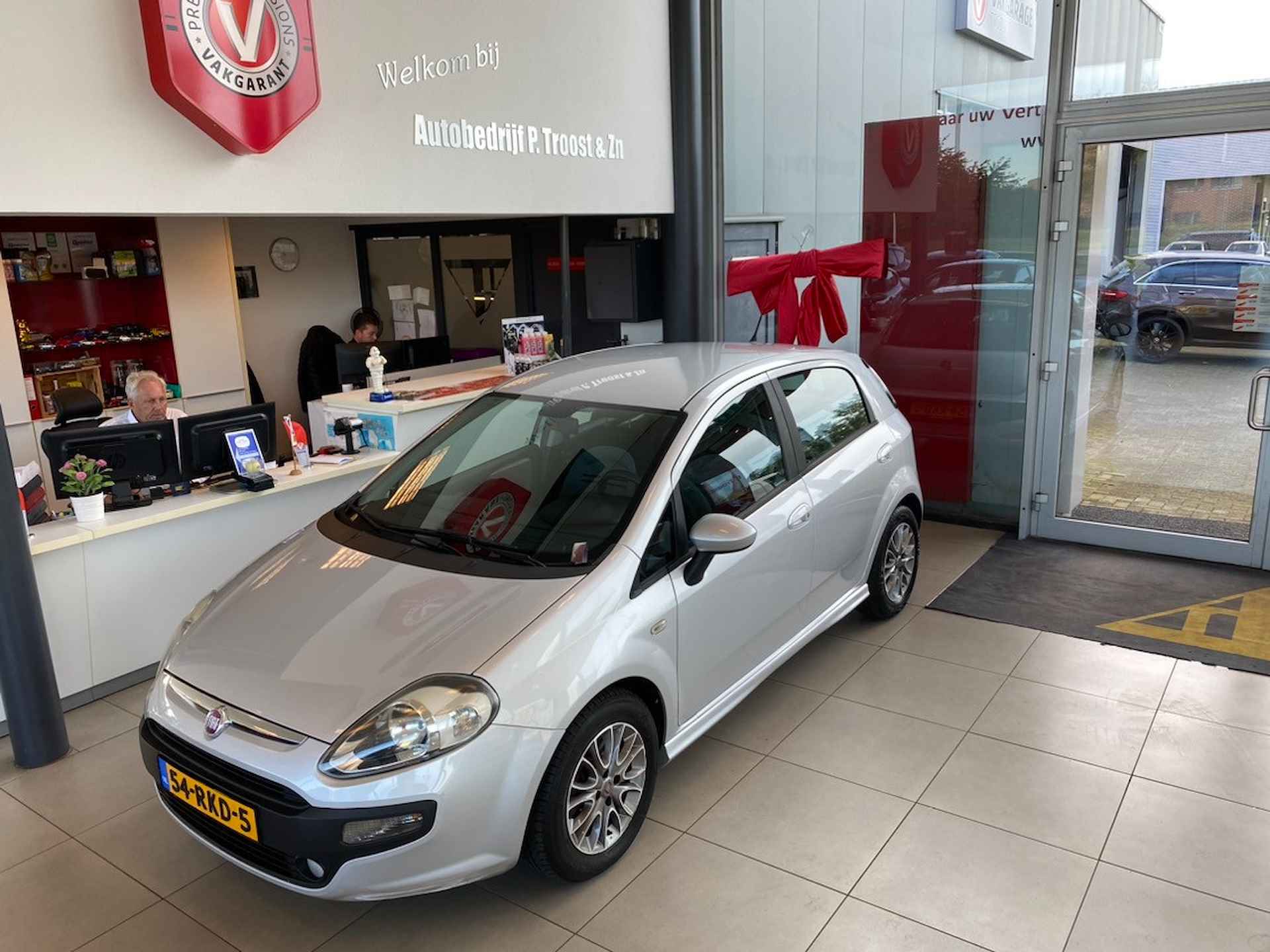 Fiat Punto Evo 1.3 M-Jet Dynamic,5 Deurs,5Zits,Climate&Cruisecontrol,Bleutooth,Elektrischpakket,Lage Kilometerstand,15 Inch Lmv - 2/25