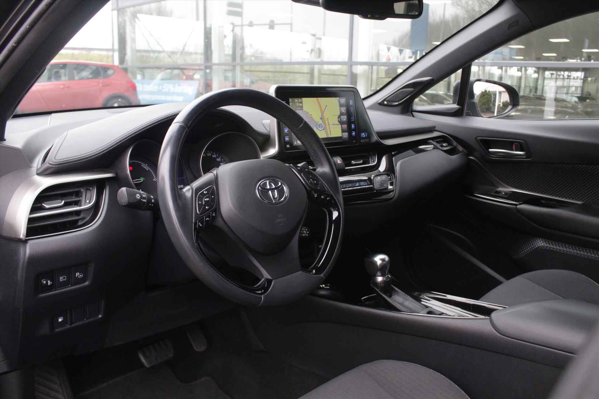 TOYOTA C-Hr 1.8 Hybrid 122pk CVT Style - 5/29