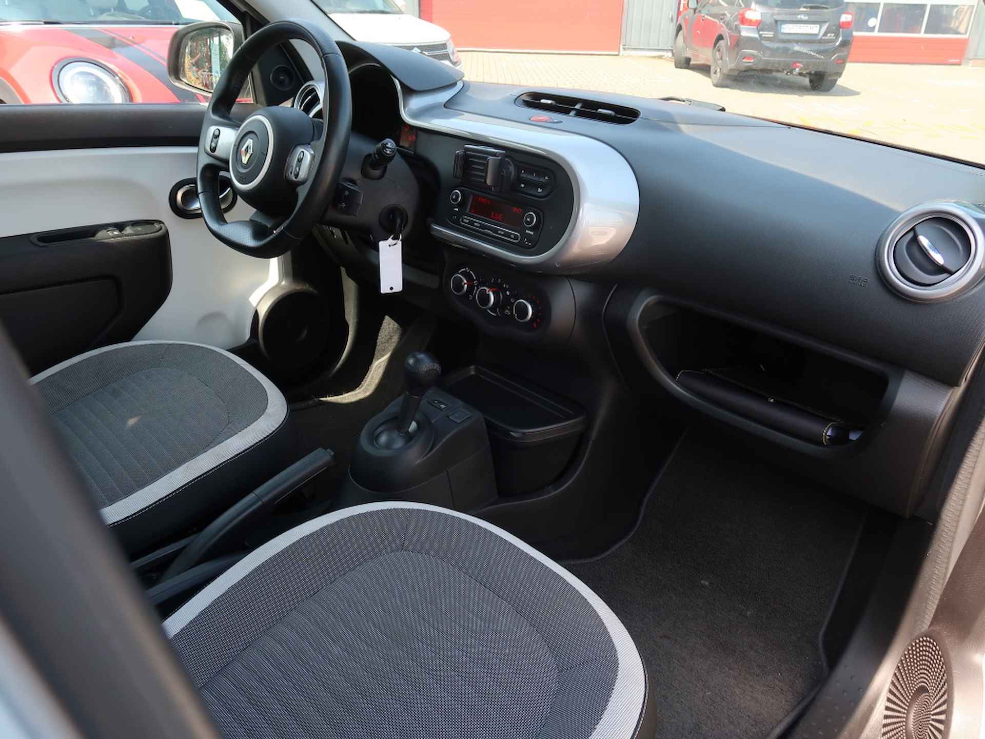 Renault Twingo 1.0 SCe Limited / Automaat / Airco - 22/27