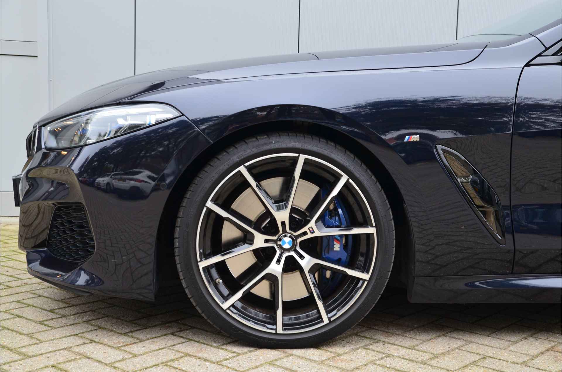 BMW 8 Serie M850i xDrive High Executive Automaat / M Carbondak / Laserlicht / Soft Close / Active Steering / Multifunctionele Stoelen / Comfort Access - 8/22