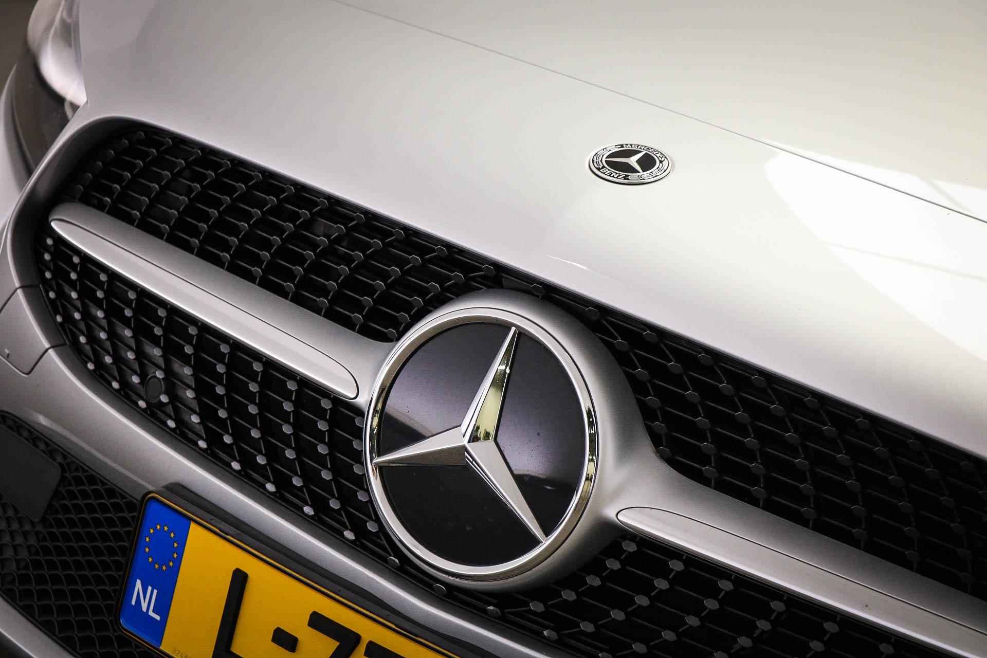 Mercedes-Benz A-klasse 180 Business Solution Luxury | WIDESCREEN | SFEERVERLICHTING | DAB | APPLE | CAMERA - 13/61