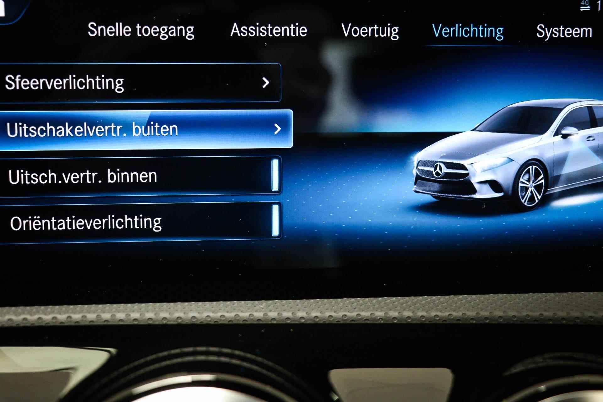 Mercedes-Benz A-klasse 180 Business Solution Luxury | WIDESCREEN | SFEERVERLICHTING | DAB | APPLE | CAMERA - 55/61