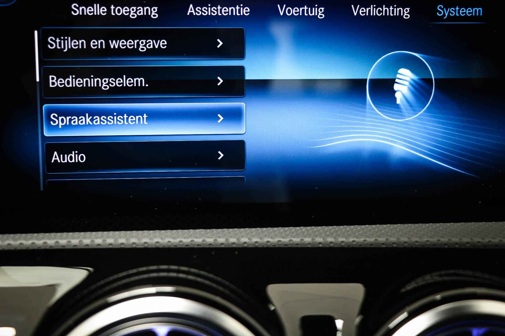 Mercedes-Benz A-klasse 180 Business Solution Luxury | WIDESCREEN | SFEERVERLICHTING | DAB | APPLE | CAMERA - 56/61