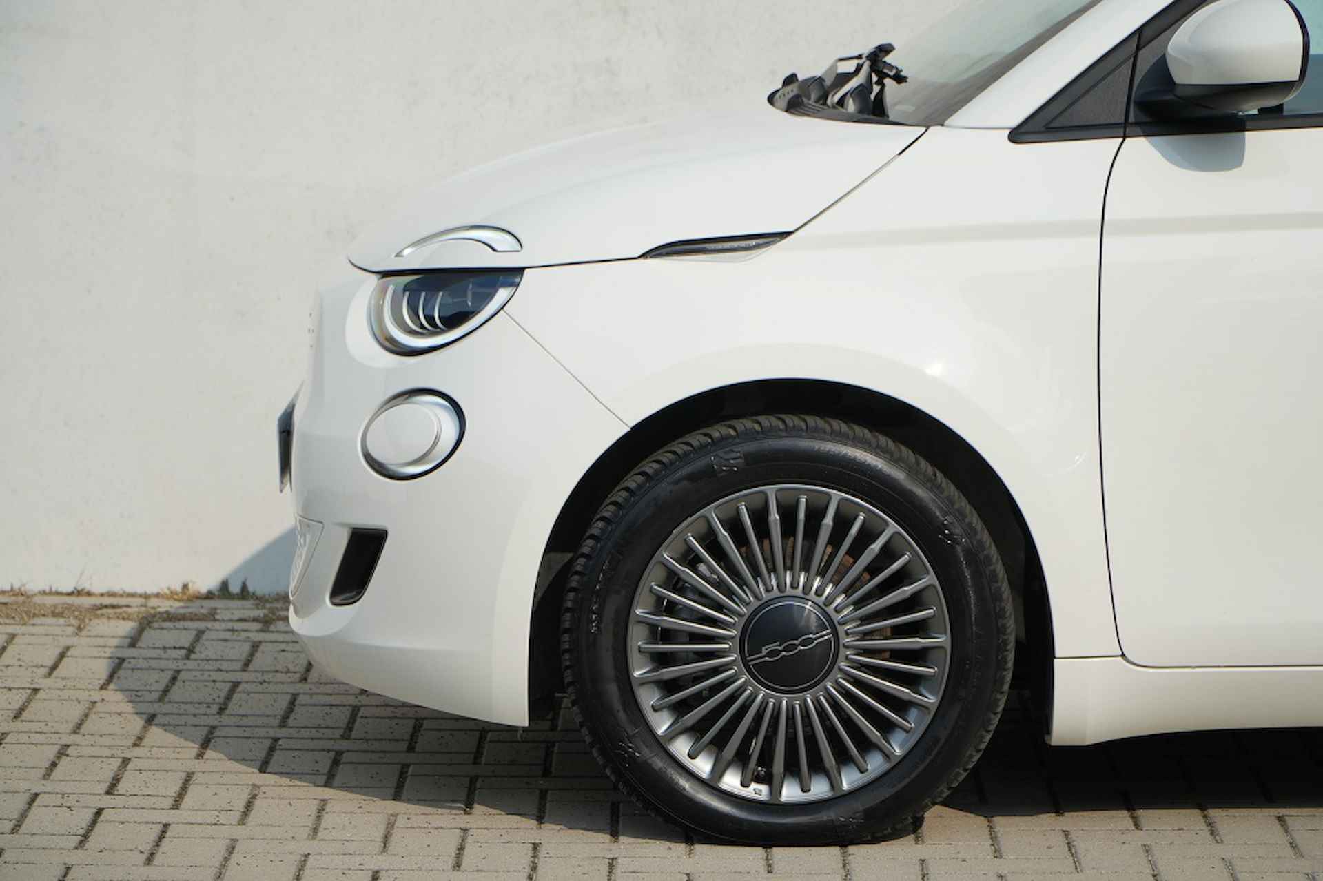 Fiat 500e Icon 42KWH | LED | Navi | Carplay | Comfort | BTW | 16" - 9/33