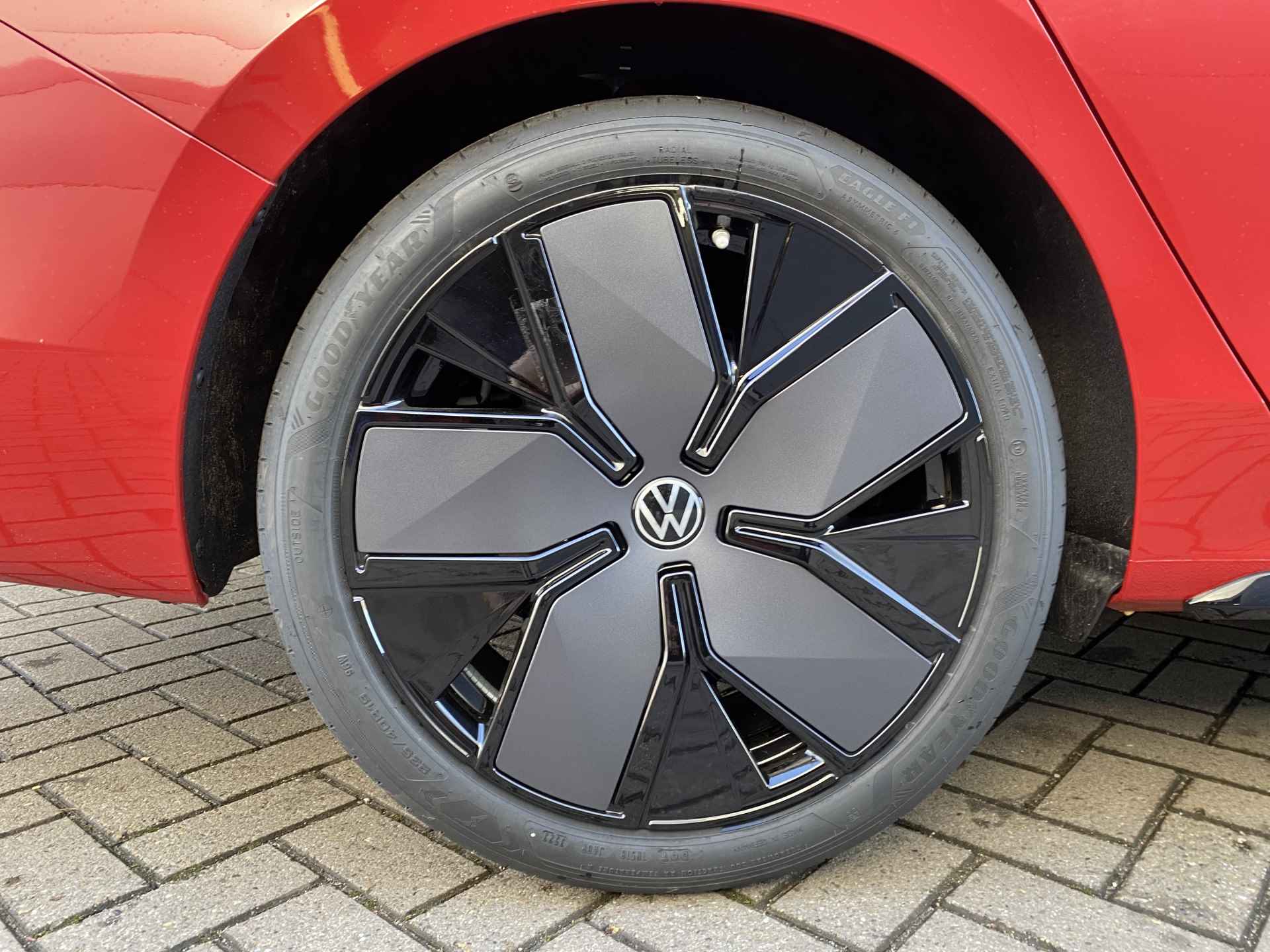 Volkswagen Passat Variant 1.5 eTSI R-Line Business | 19'' velgen | Black Style pakket | Panoramaschuif-kanteldak | Assistance pakket plus - 45/51