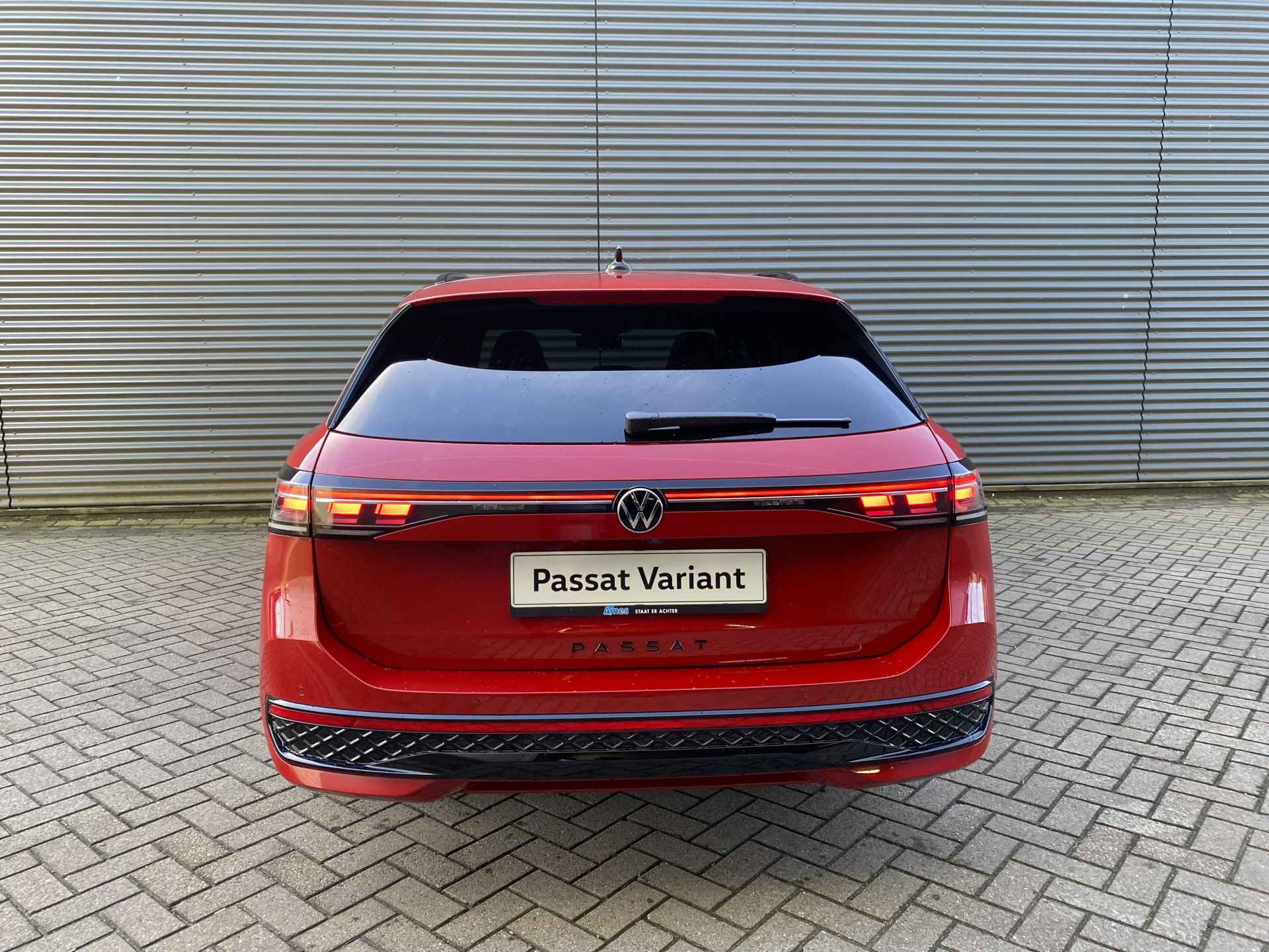 Volkswagen Passat Variant 1.5 eTSI R-Line Business | 19'' velgen | Black Style pakket | Panoramaschuif-kanteldak | Assistance pakket plus - 8/51
