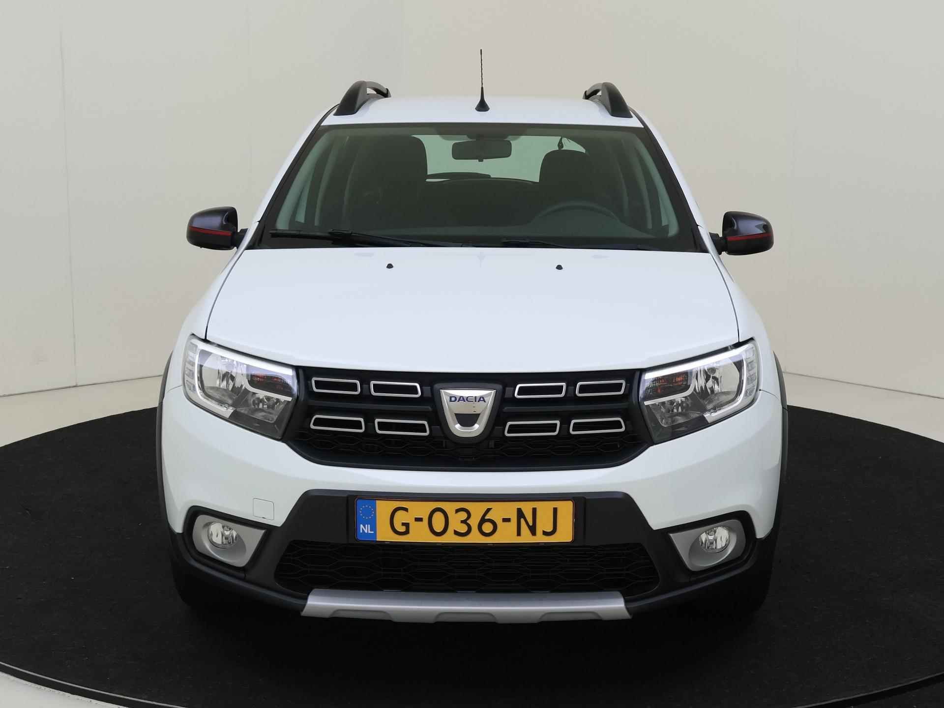 Dacia Sandero TCe 90 Tech Road - 9/27