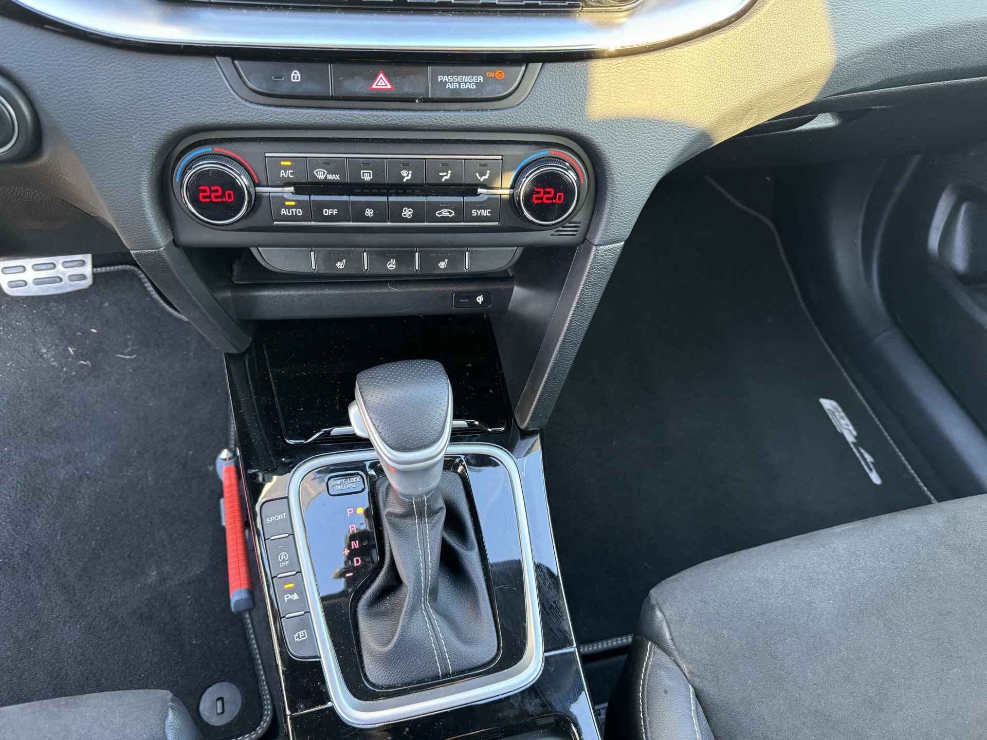 Kia ProCeed 1.5 T-GDi GT-Line | Achteruitrij camera | Apple Carplay/Android Auto | Cruise control | Stoel/stuurverwarming | Keyless | - 21/35