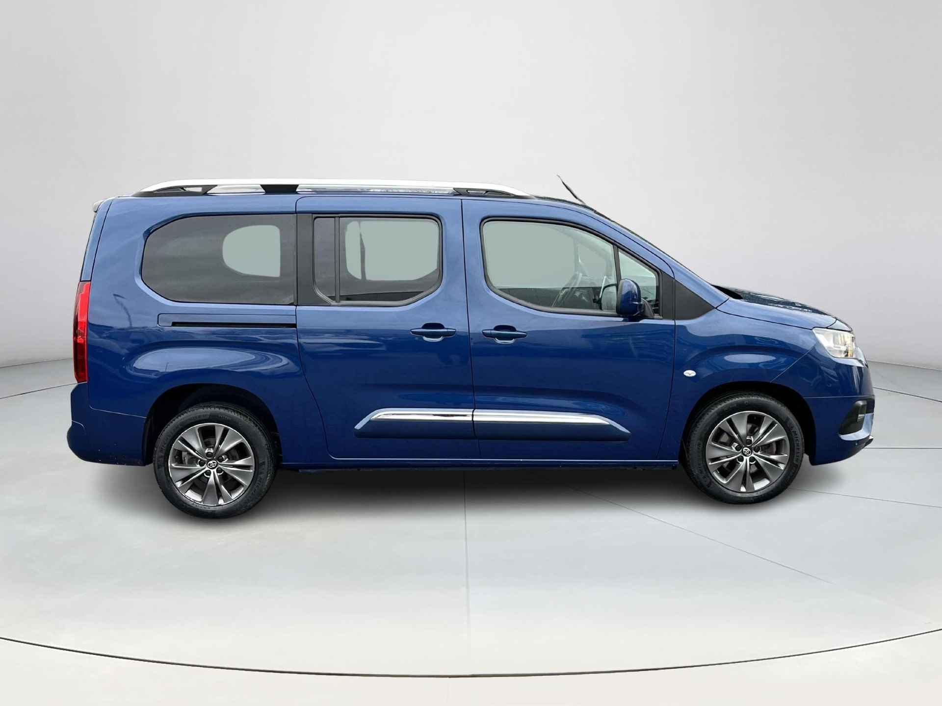 Toyota PROACE CITY Verso 1.2 Turbo Dynamic Long 7p. | Apple CarPlay/Android auto | 360 graden camera | 7 persoons - 7/31