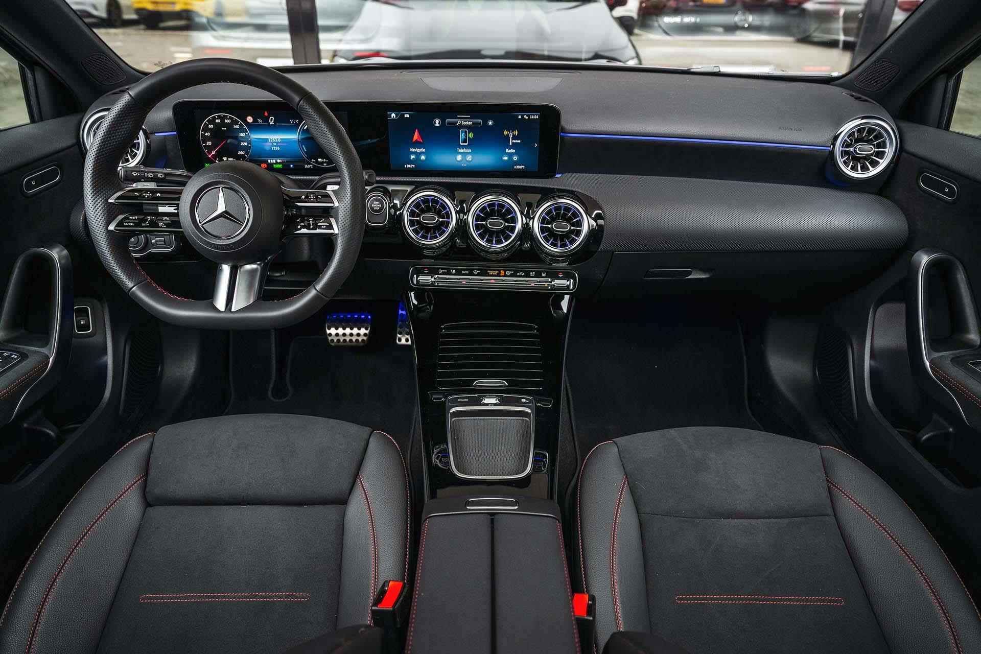 Mercedes-Benz A-klasse 250e AMG Line | Achteruitrijcamera | Panorama-schuifdak | Stoelverwarming | Sfeerverlichting |  KEYLESS GO - 6/31