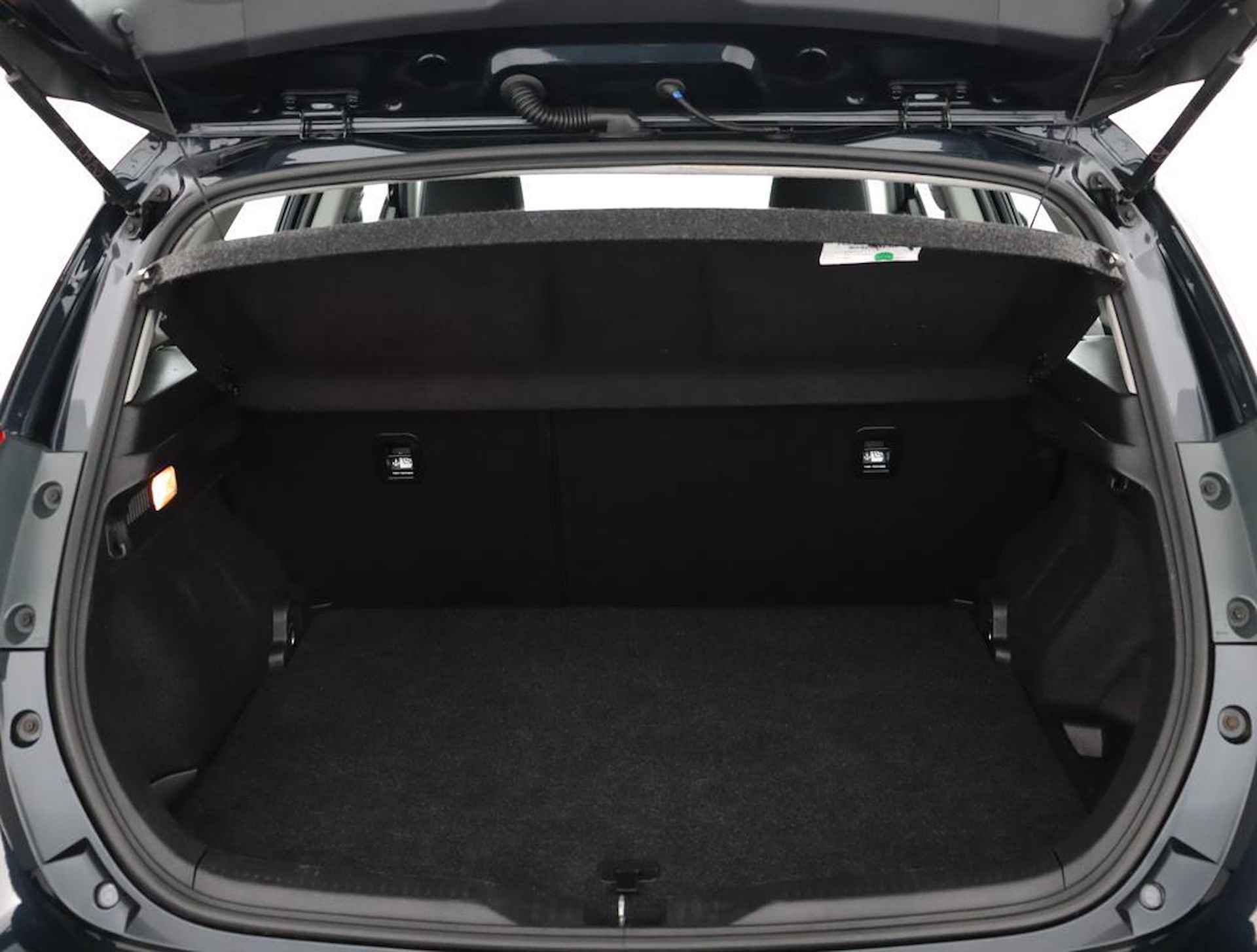 Toyota Auris 1.8 Hybrid Lease Navigatie | Trekhaak | Parkeerhulp camera | Cruise control | - 23/53