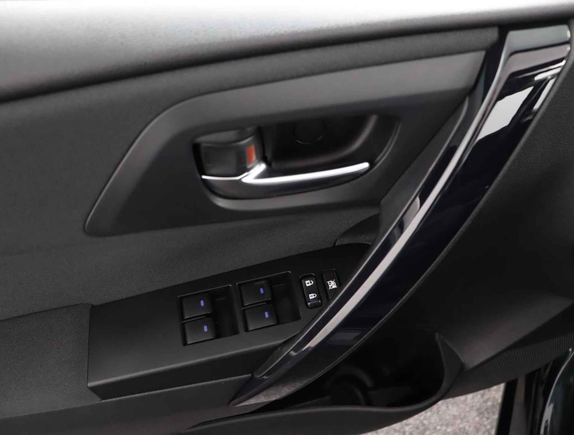 Toyota Auris 1.8 Hybrid Lease Navigatie | Trekhaak | Parkeerhulp camera | Cruise control | - 27/53