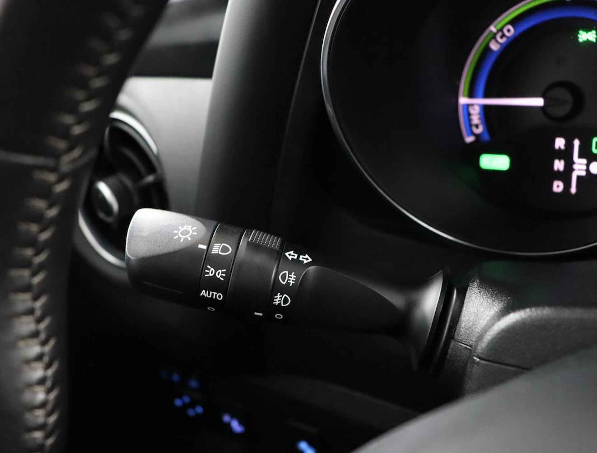 Toyota Auris 1.8 Hybrid Lease Navigatie | Trekhaak | Parkeerhulp camera | Cruise control | - 29/53