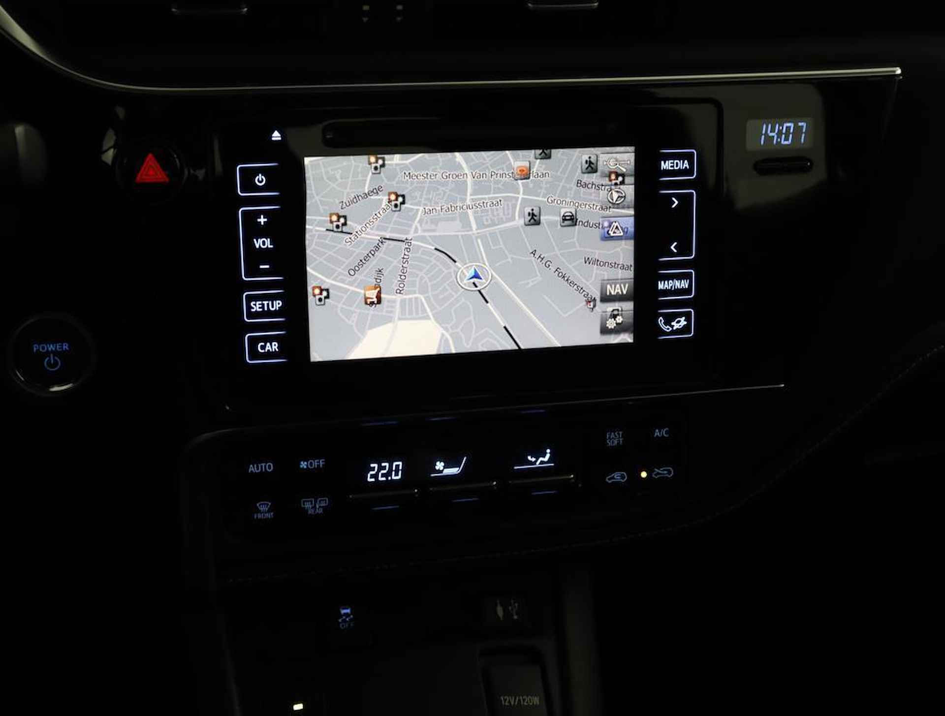 Toyota Auris 1.8 Hybrid Lease Navigatie | Trekhaak | Parkeerhulp camera | Cruise control | - 48/53