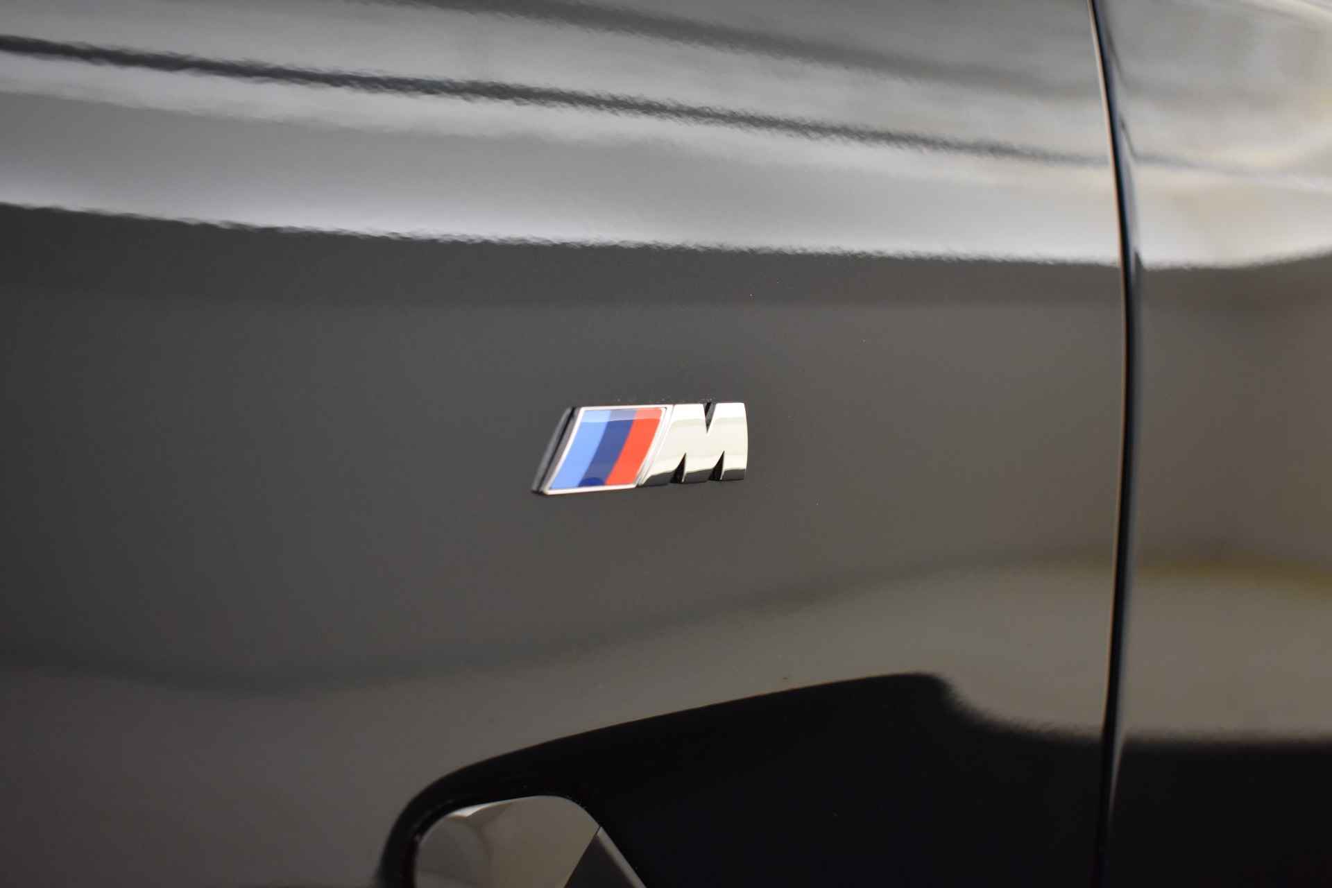 BMW iX3 Executive 74 kWh / Adaptief onderstel / Adaptieve LED / Sportstoelen / Driving Assistant Professional / Live Cockpit Professional / Parking Assistant - 51/52