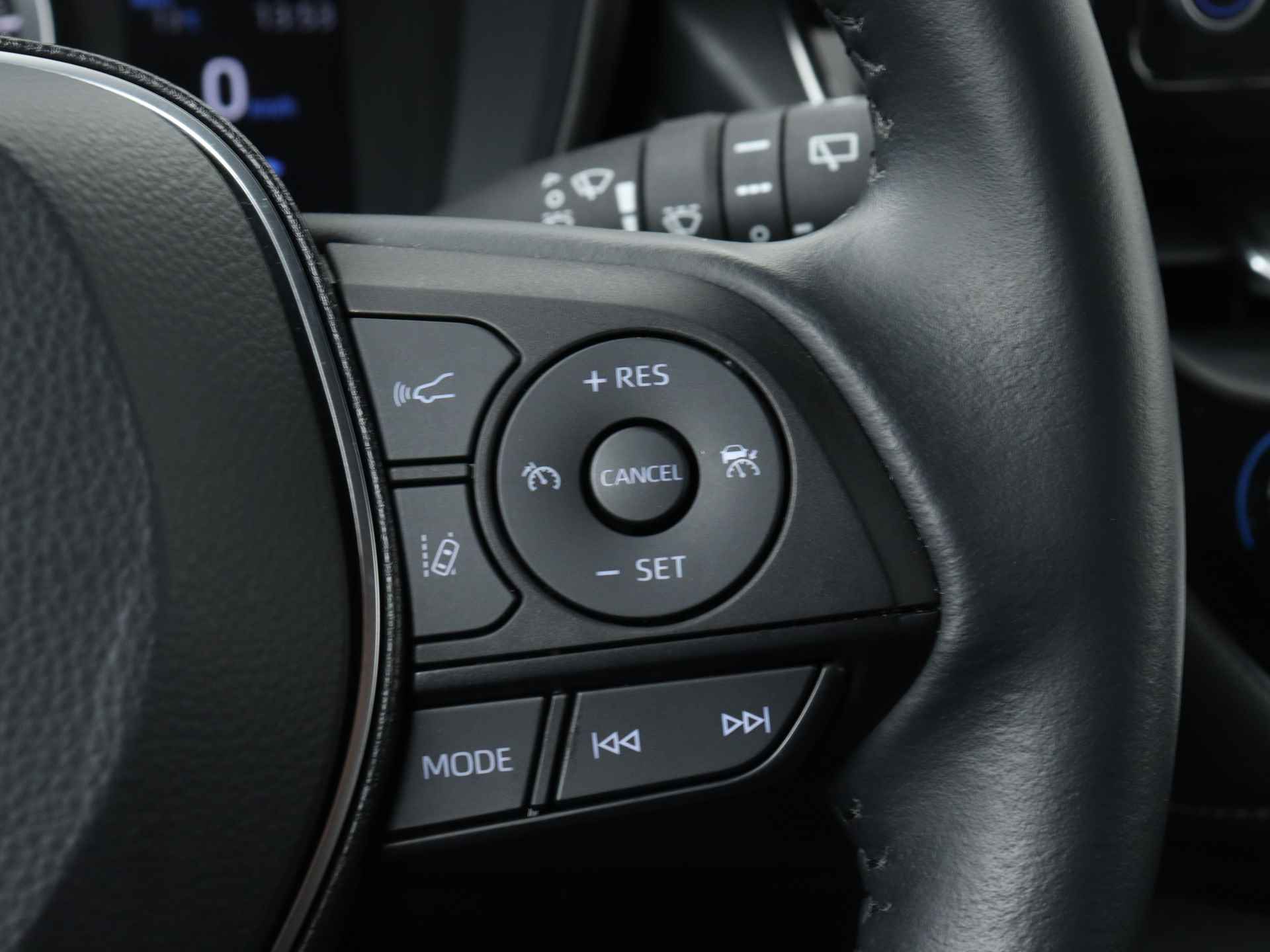 Toyota Corolla Touring Sports 1.8 Hybrid Active | Apple CarPlay | Android Auto | - 19/37