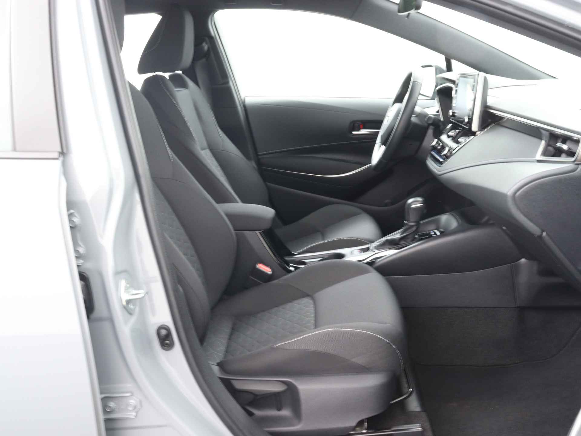 Toyota Corolla Touring Sports 1.8 Hybrid Active | Apple CarPlay | Android Auto | - 26/37