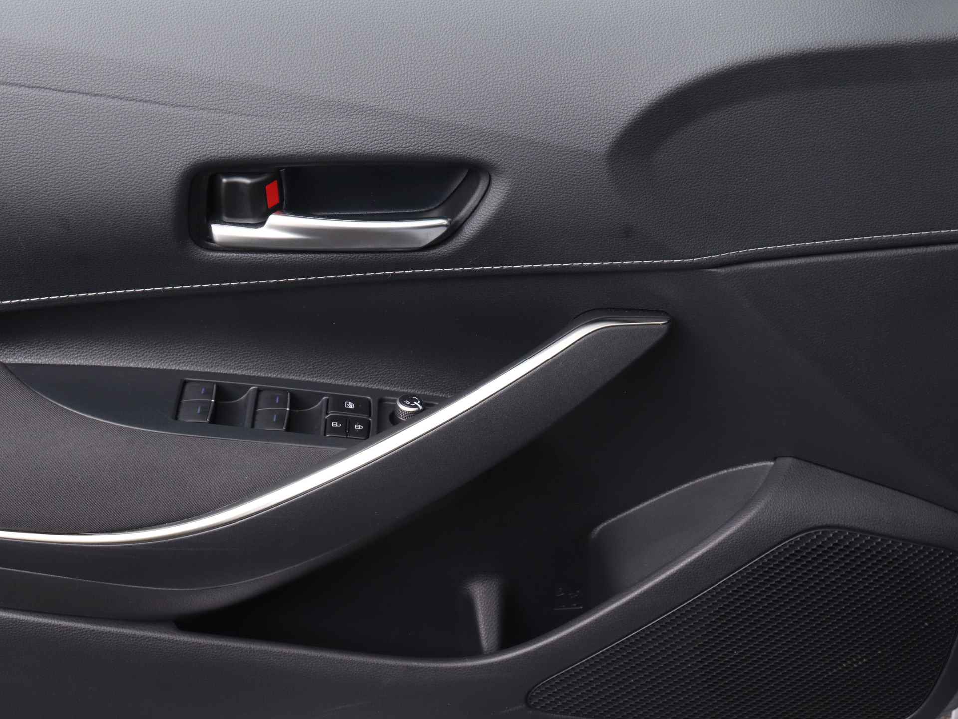Toyota Corolla Touring Sports 1.8 Hybrid Active | Apple CarPlay | Android Auto | - 28/37