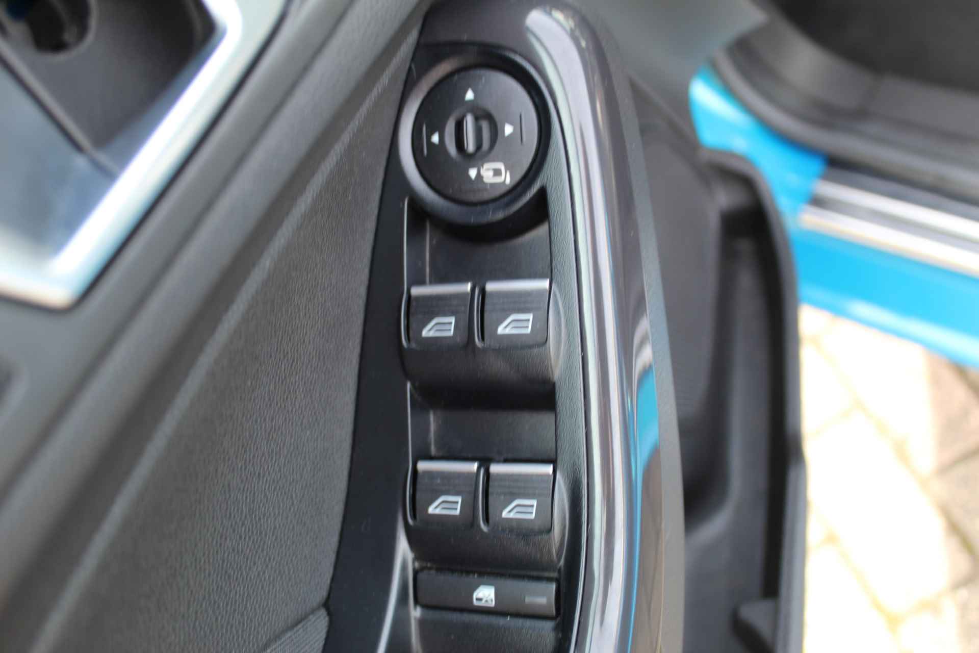 Ford Fiesta 1.0 EcoBoost Titanium X , 125pk Leer , Stoelverwarming , Navigatie , Climate control Cruise control , LED dagrijverlichting , Ect. - 8/49